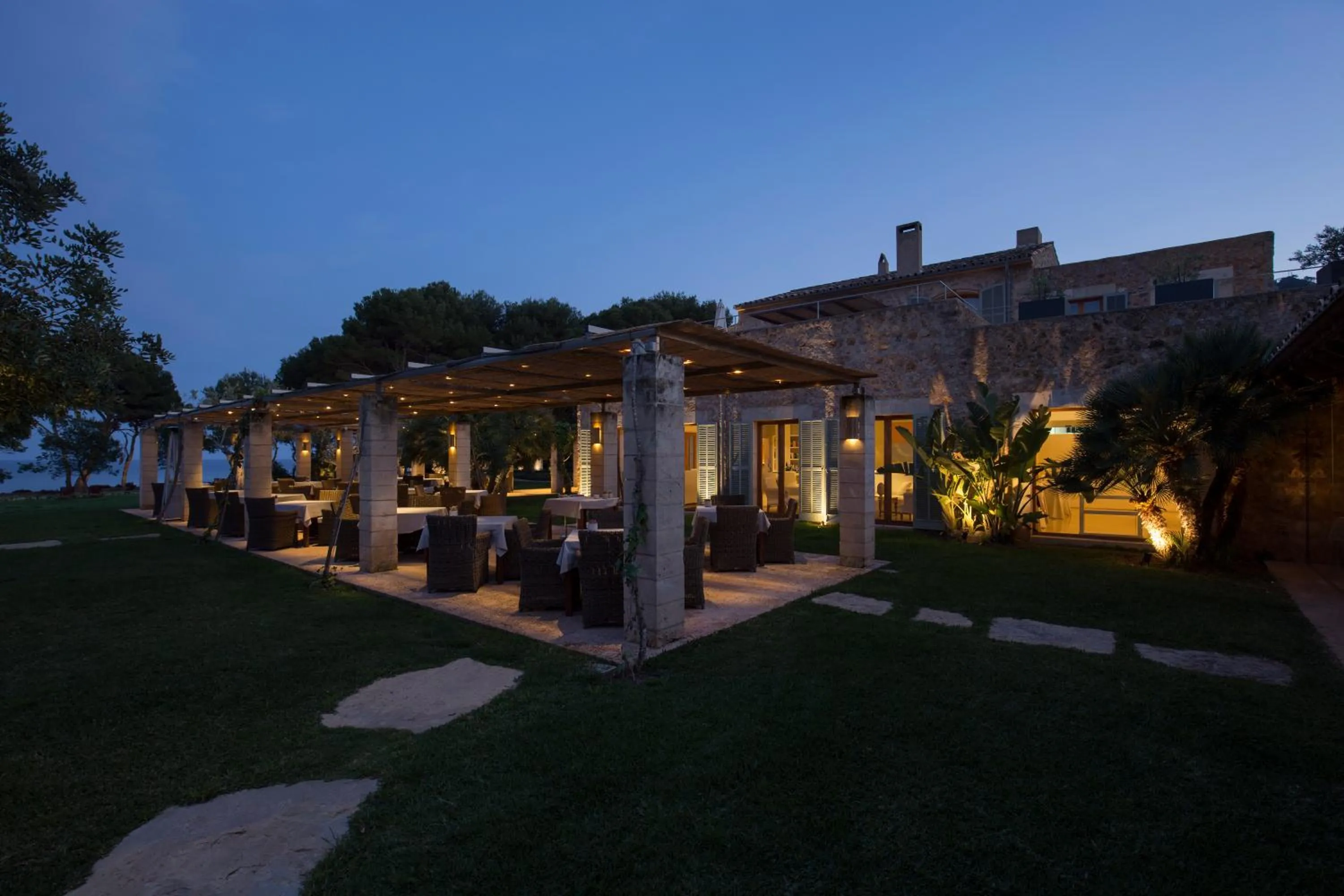 Restaurant/places to eat in Can Simoneta - Adults Only