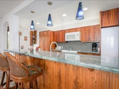 Kitchen or kitchenette in Kanaloa at Kona by OUTRIGGER