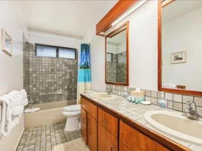 Toilet in Kanaloa at Kona by OUTRIGGER