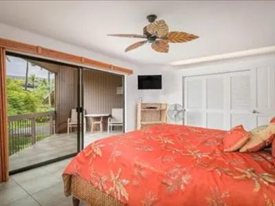 Bed in Kanaloa at Kona by OUTRIGGER