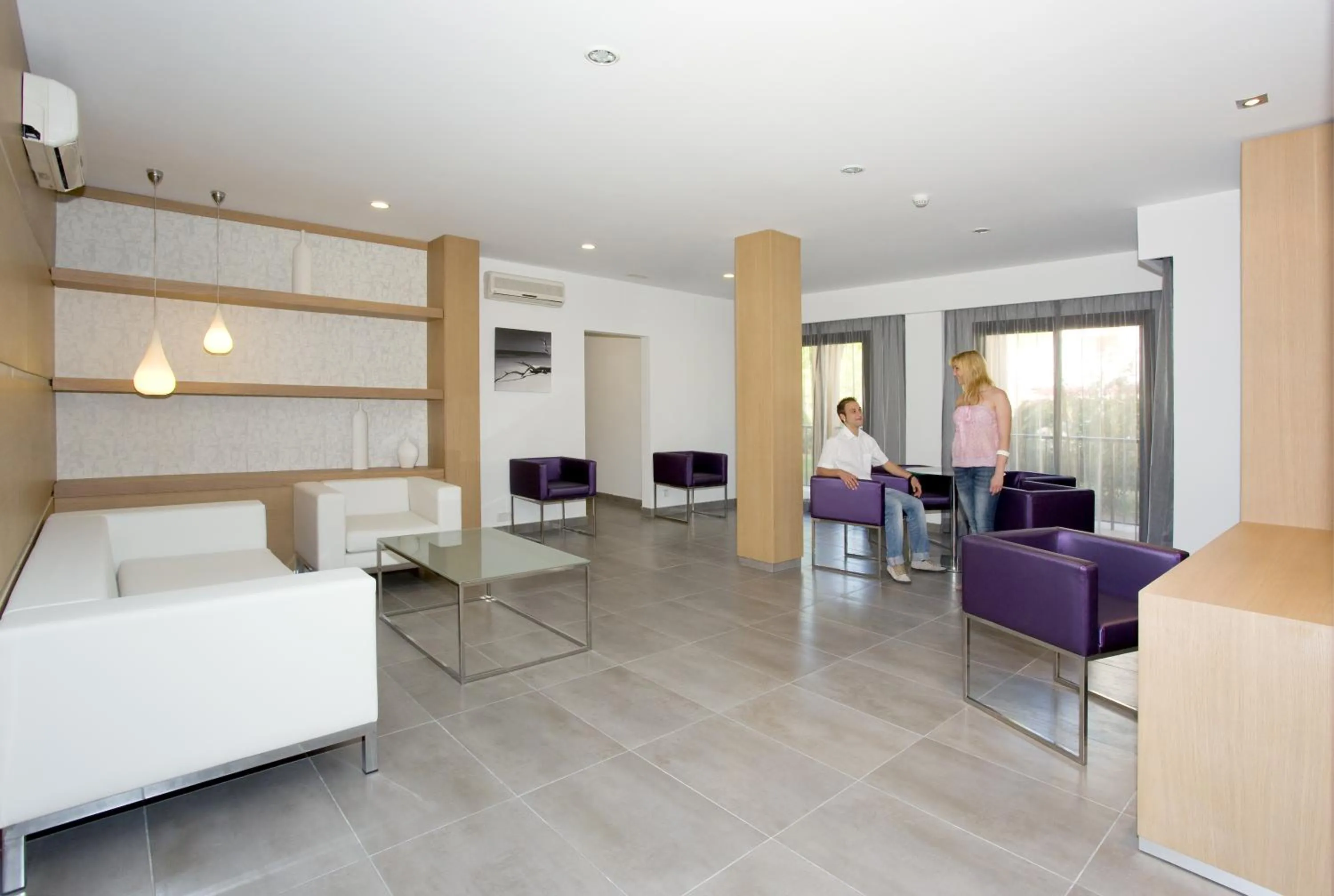 Guests, Bed in Hotel Morlans