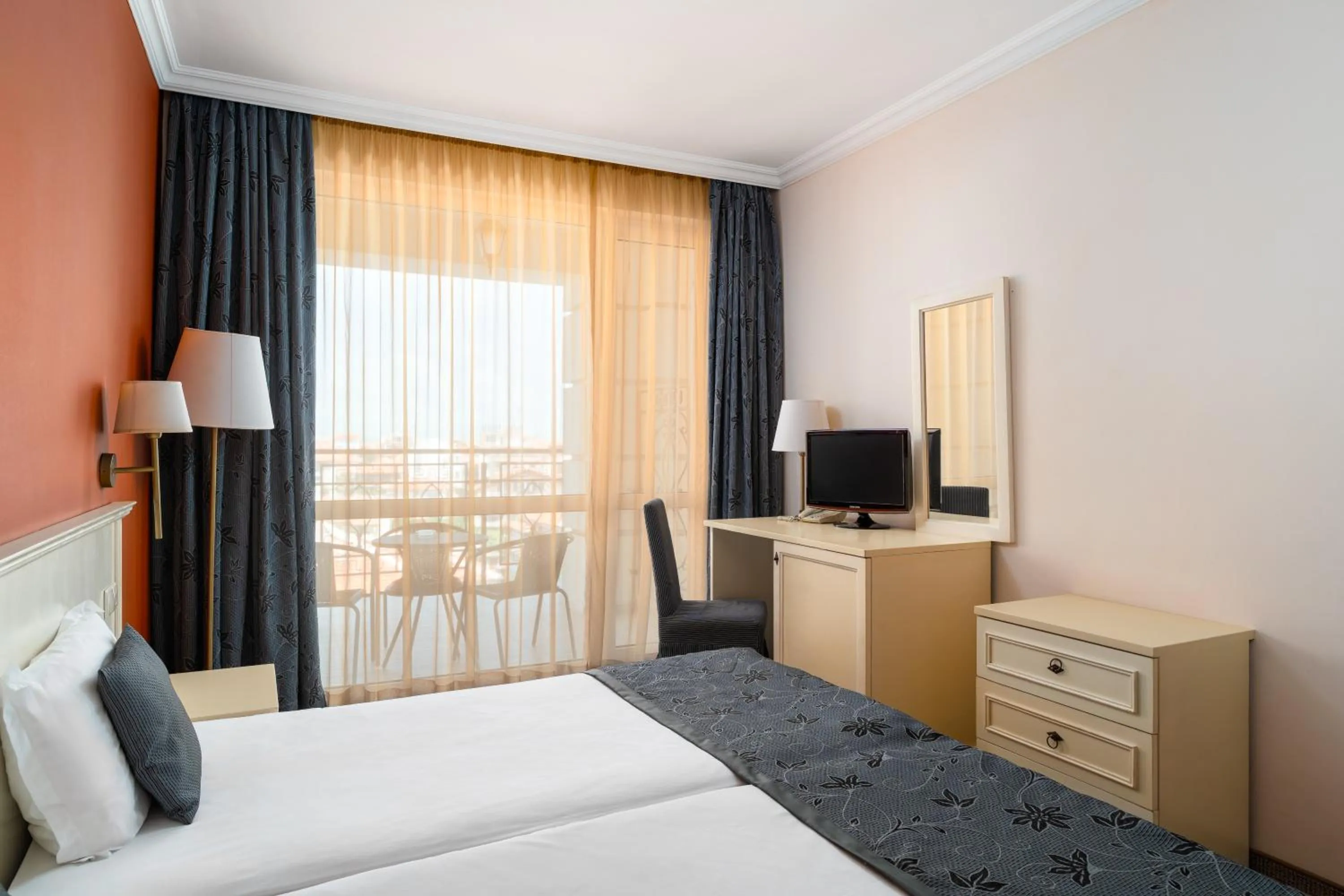 TV and multimedia, Bed in Festa Pomorie Resort