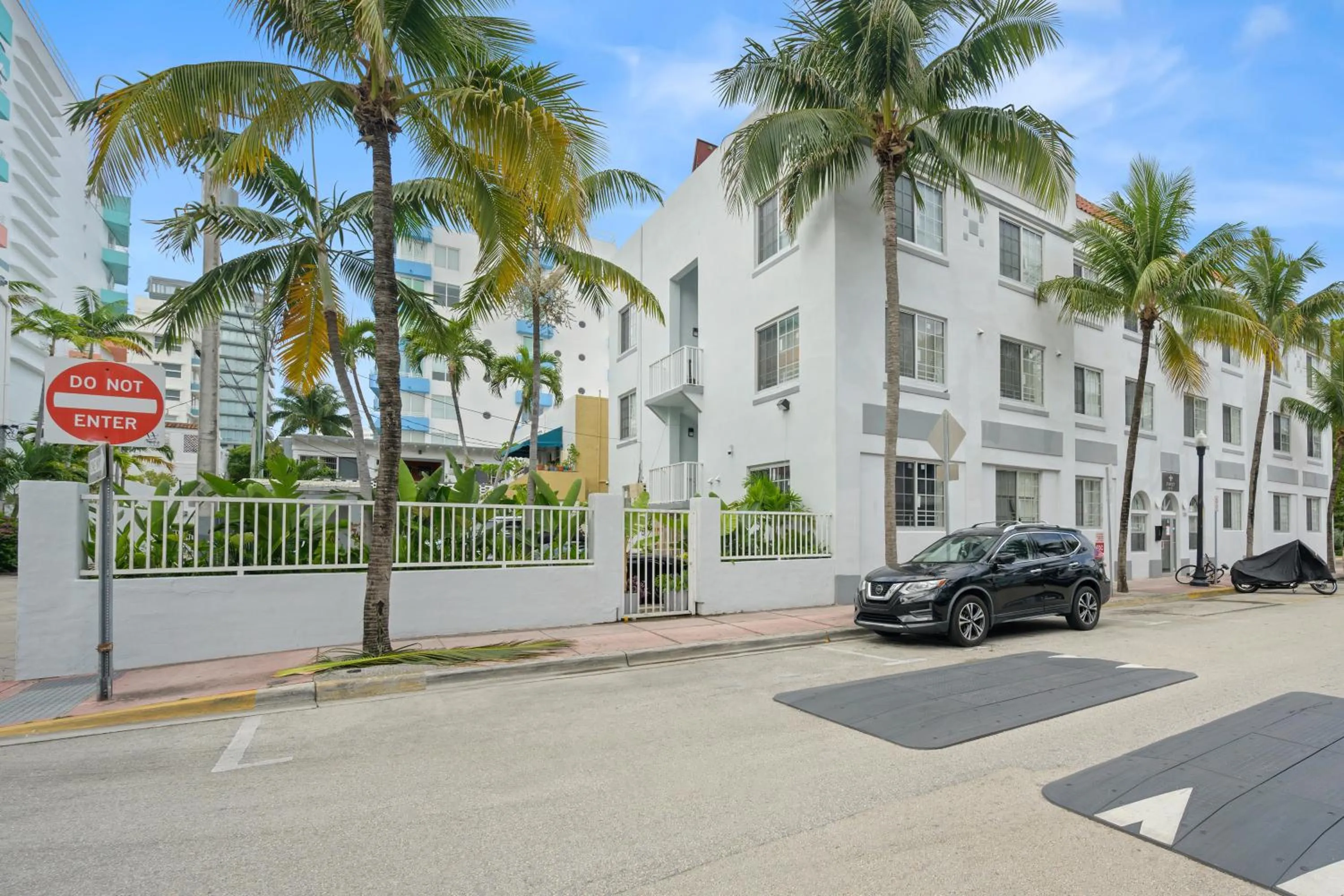 Property building in Sage on Ocean Drive Apartments