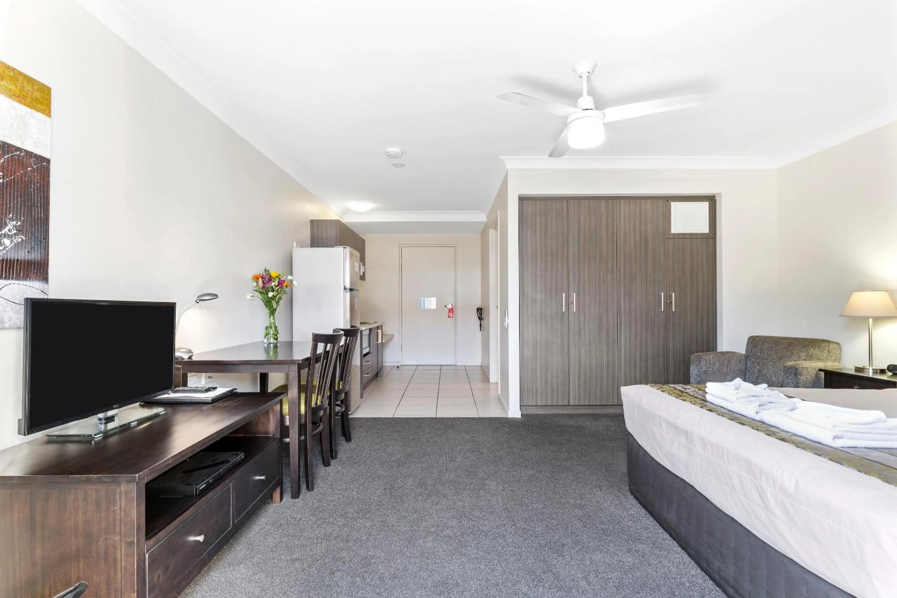 Bed in Blackwater Central Motel