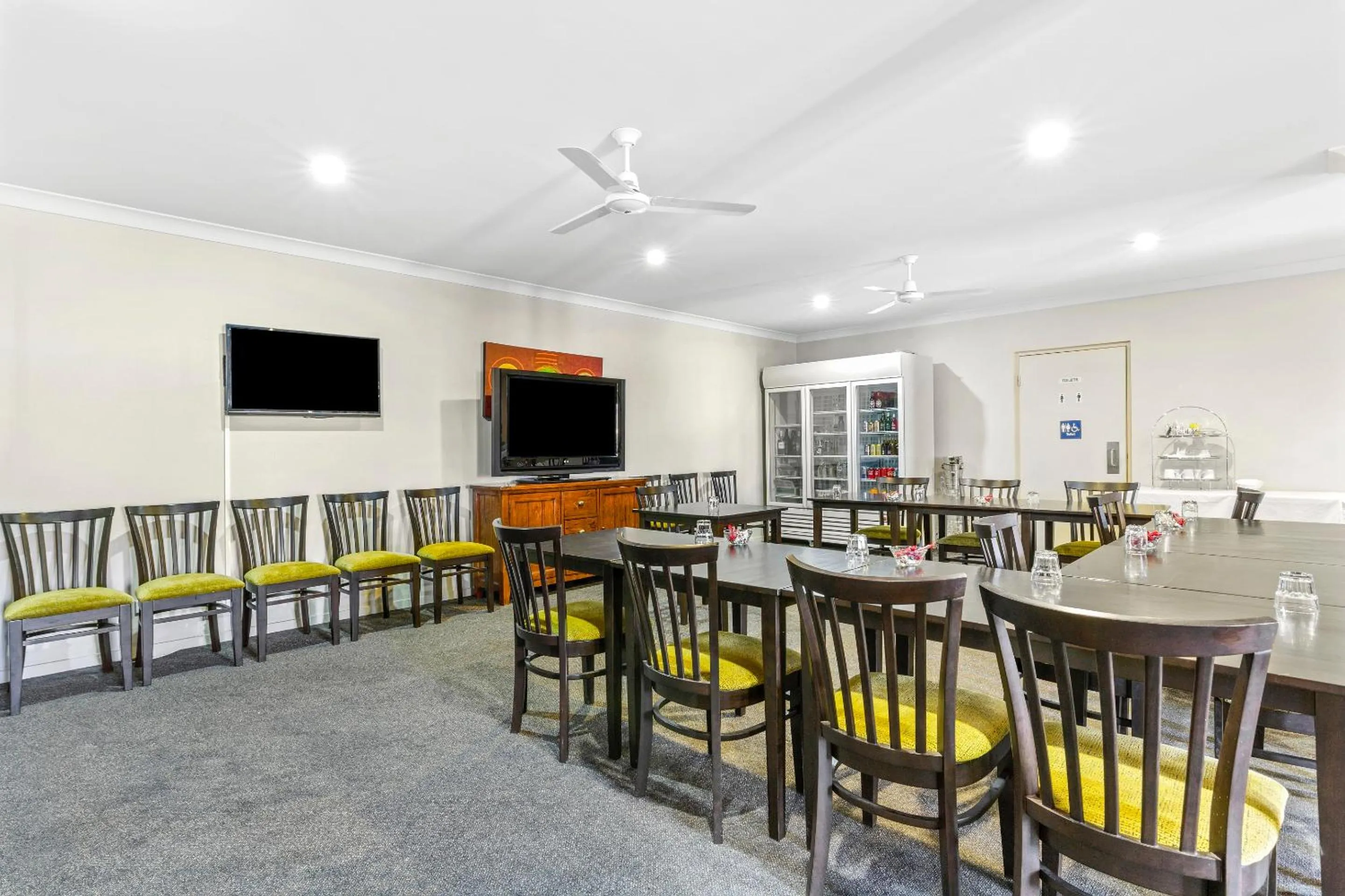 Meeting/conference room in Blackwater Central Motel