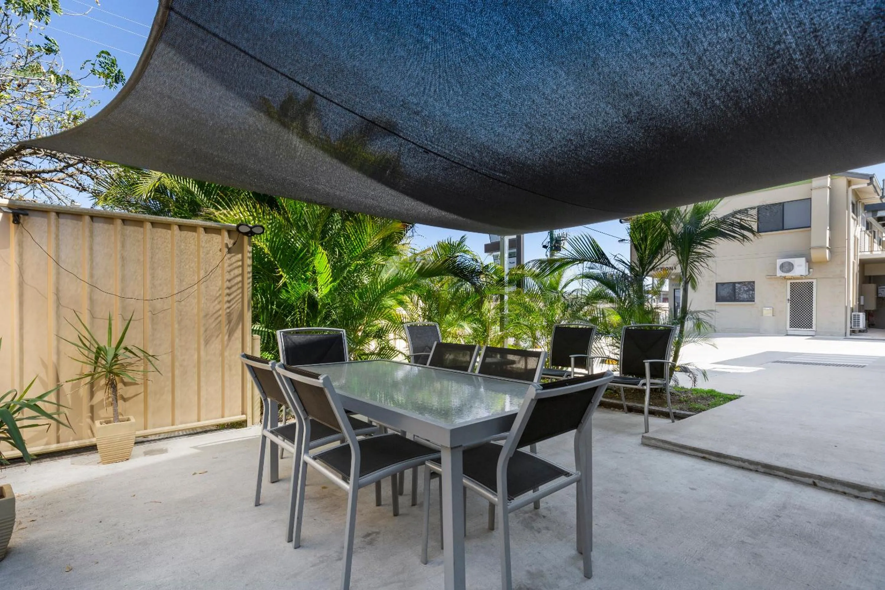 BBQ facilities in Blackwater Central Motel