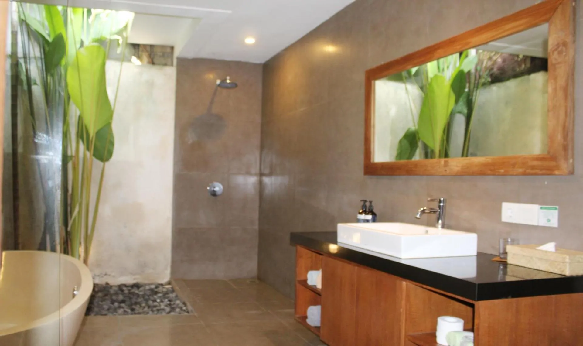 Shower in Villa Kim Seminyak