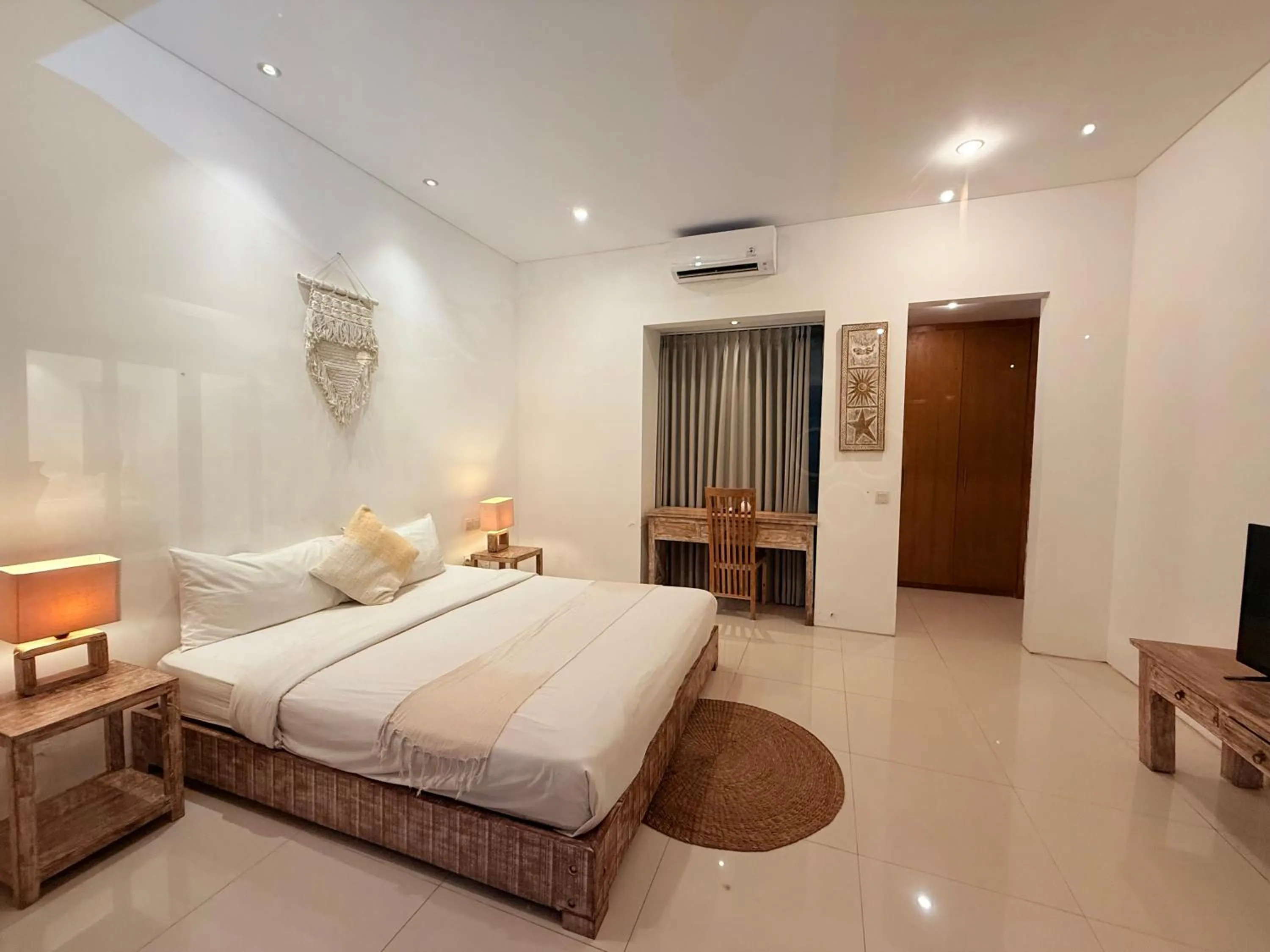 Bedroom, Bed in Villa Kim Seminyak