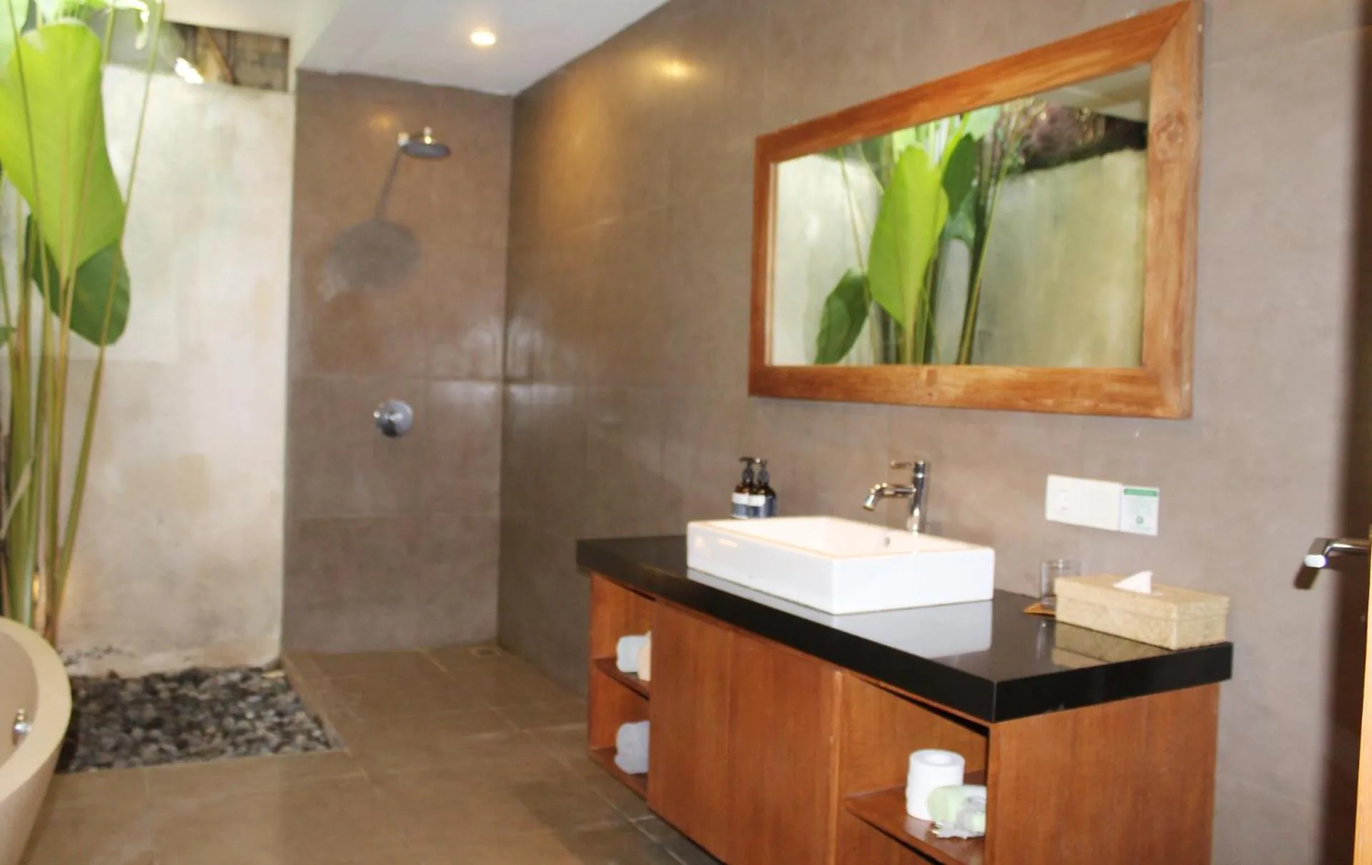 Shower in Villa Kim Seminyak