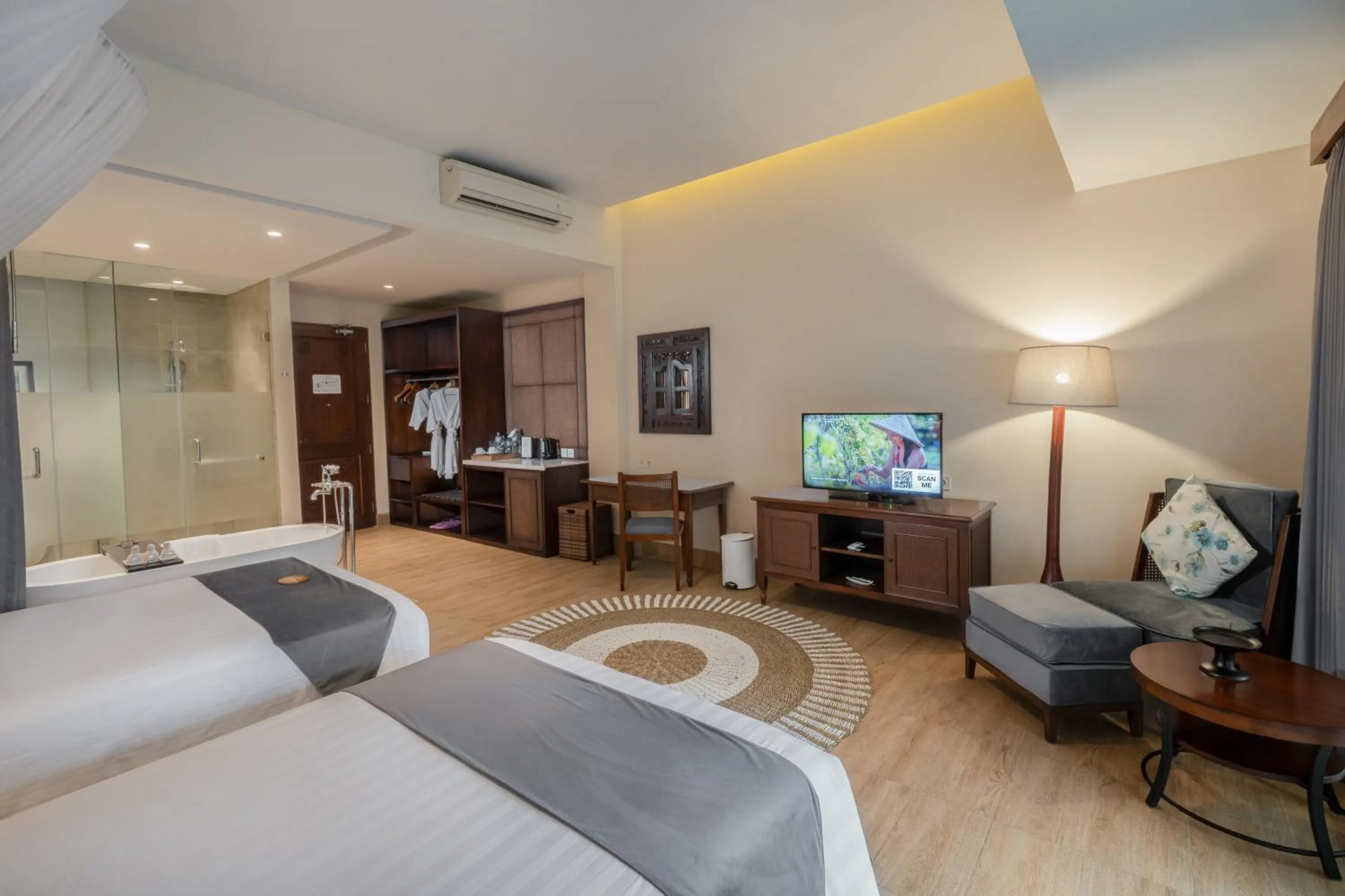 Communal lounge/ TV room, Bed in Visesa Ubud Resort