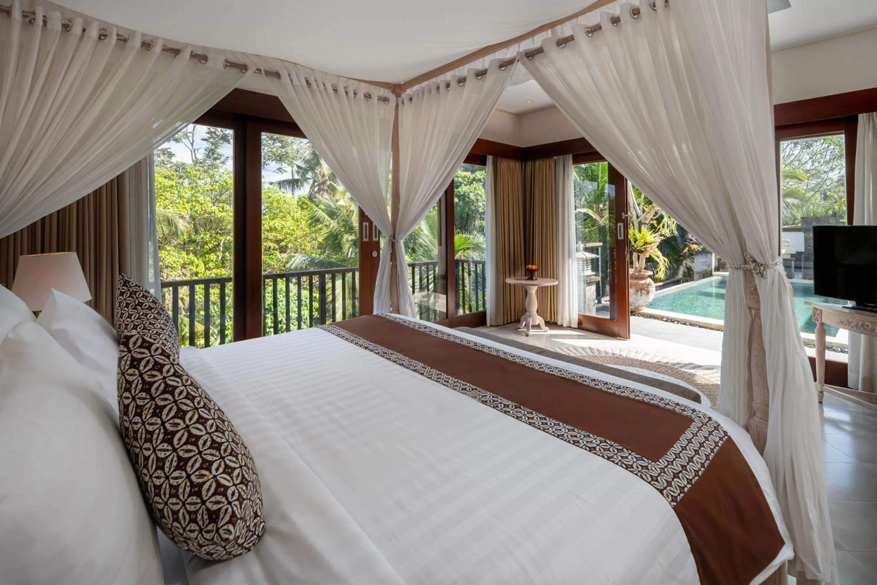 TV and multimedia, Bed in Visesa Ubud Resort