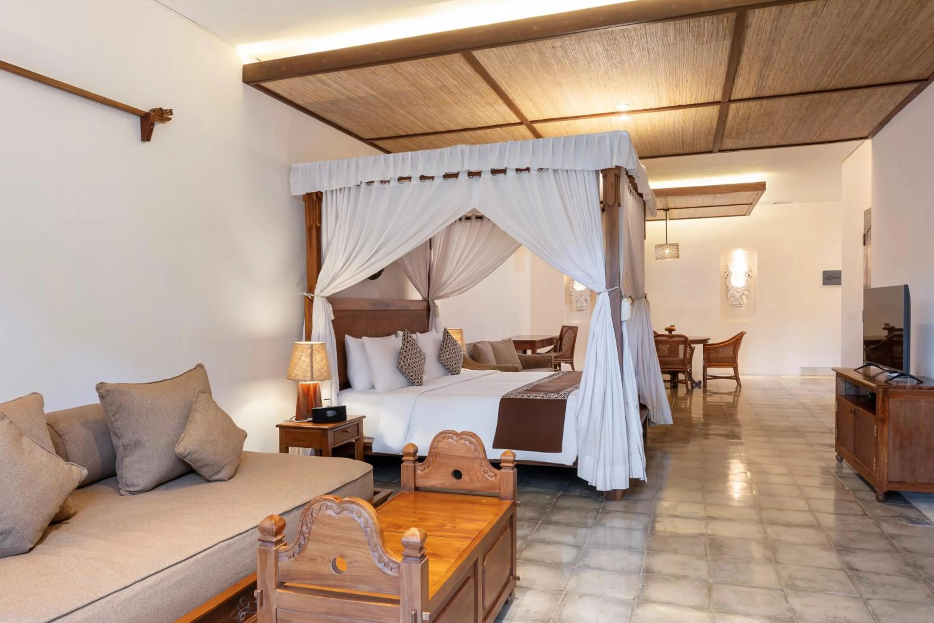 TV and multimedia, Bed in Visesa Ubud Resort