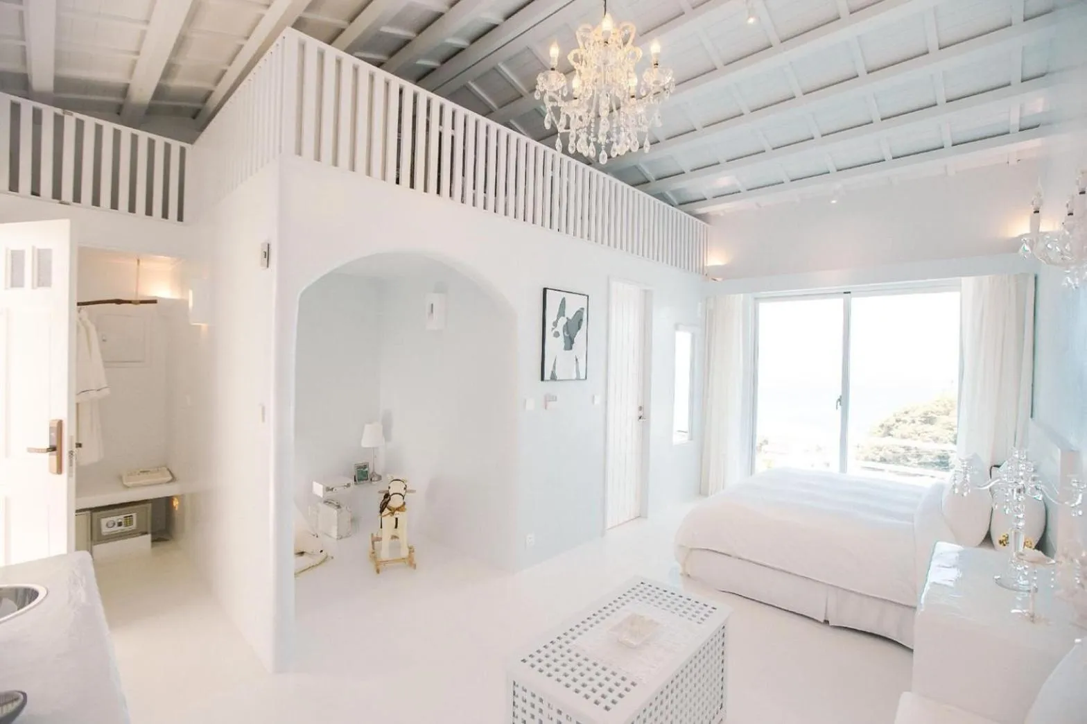 Bed in Ample Villa 小希臘