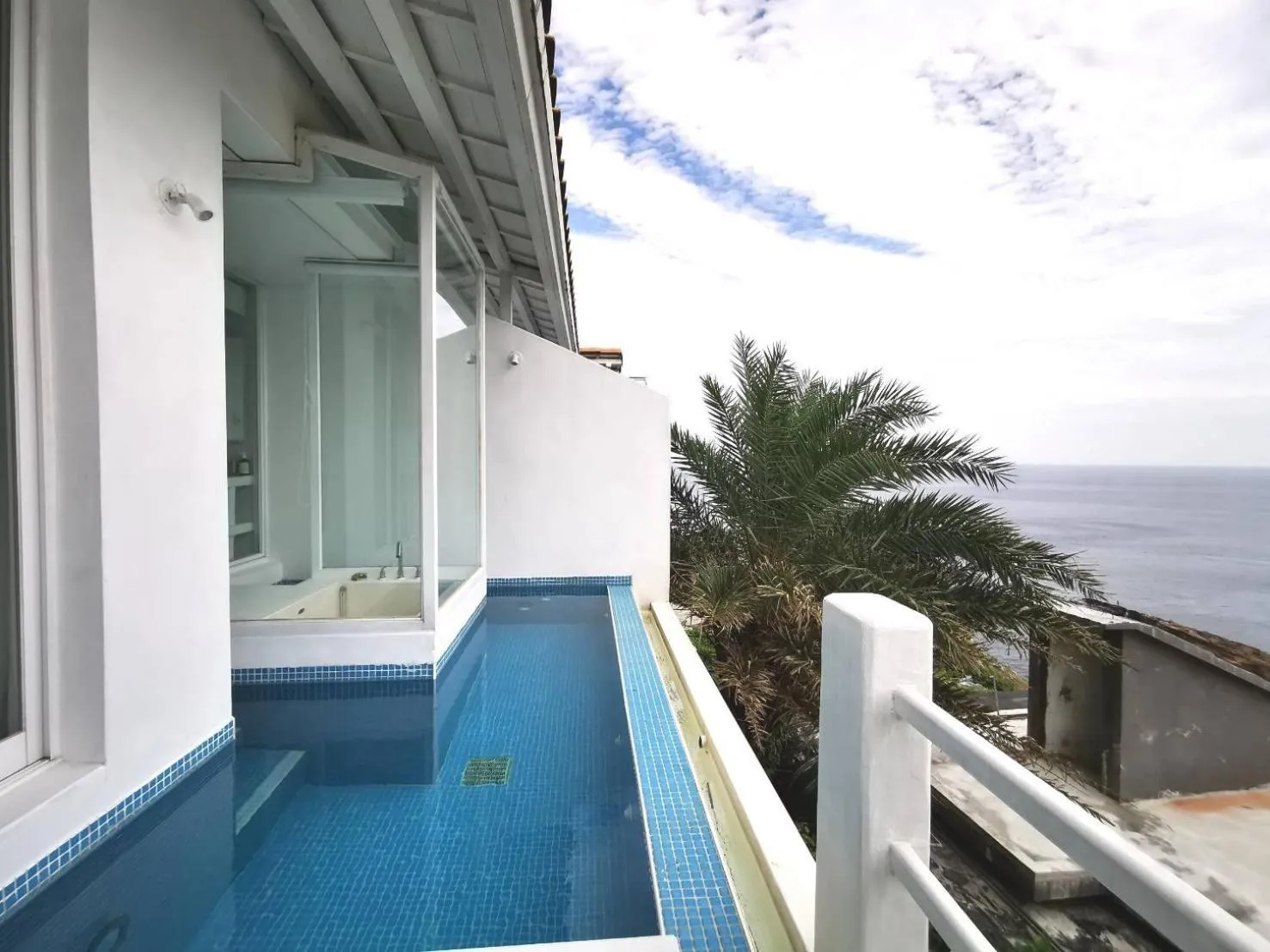 Day in Ample Villa 小希臘