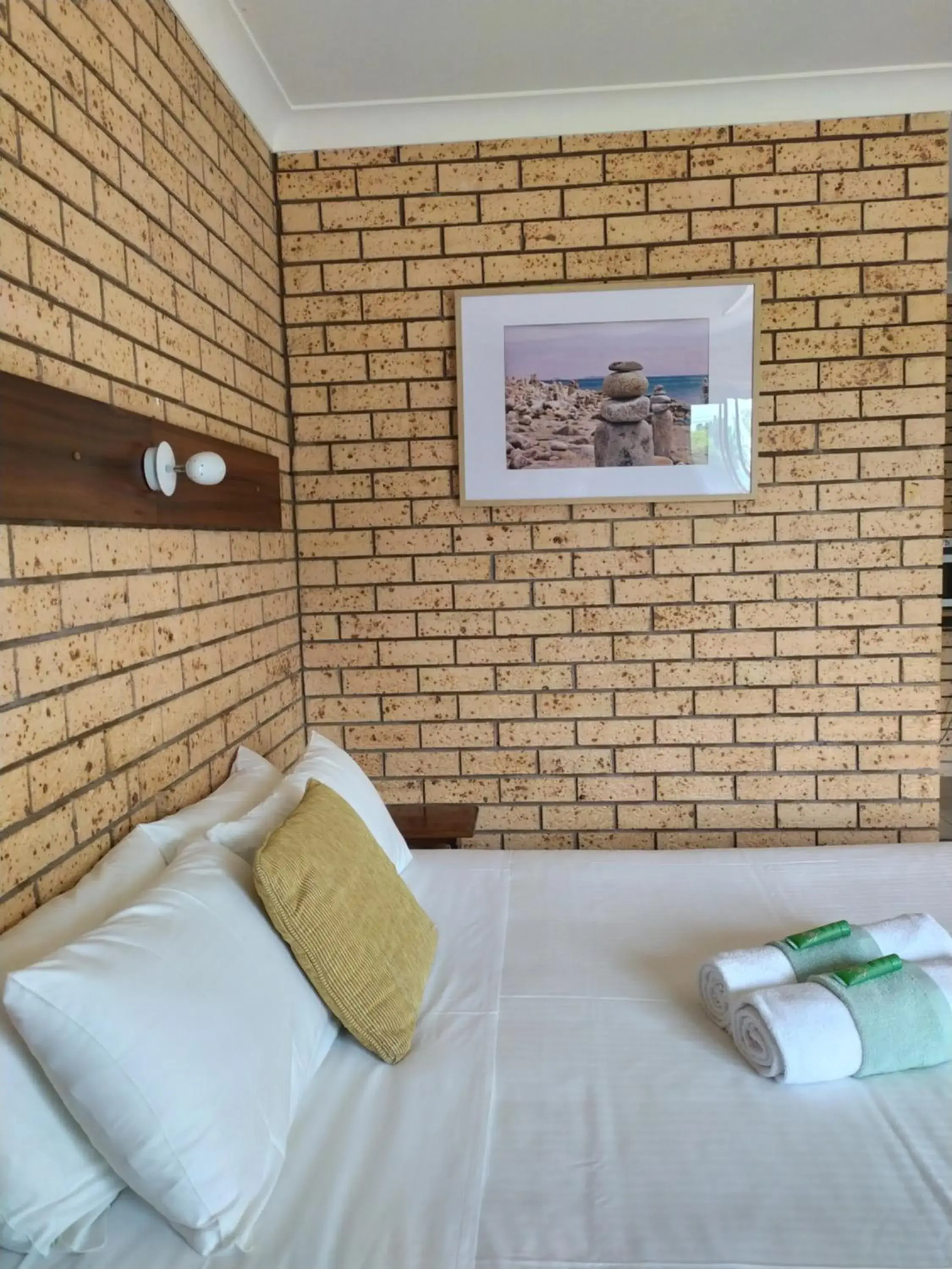 Economy Triple Room in Toukley Motel Economy Triple Room in Toukley Motel