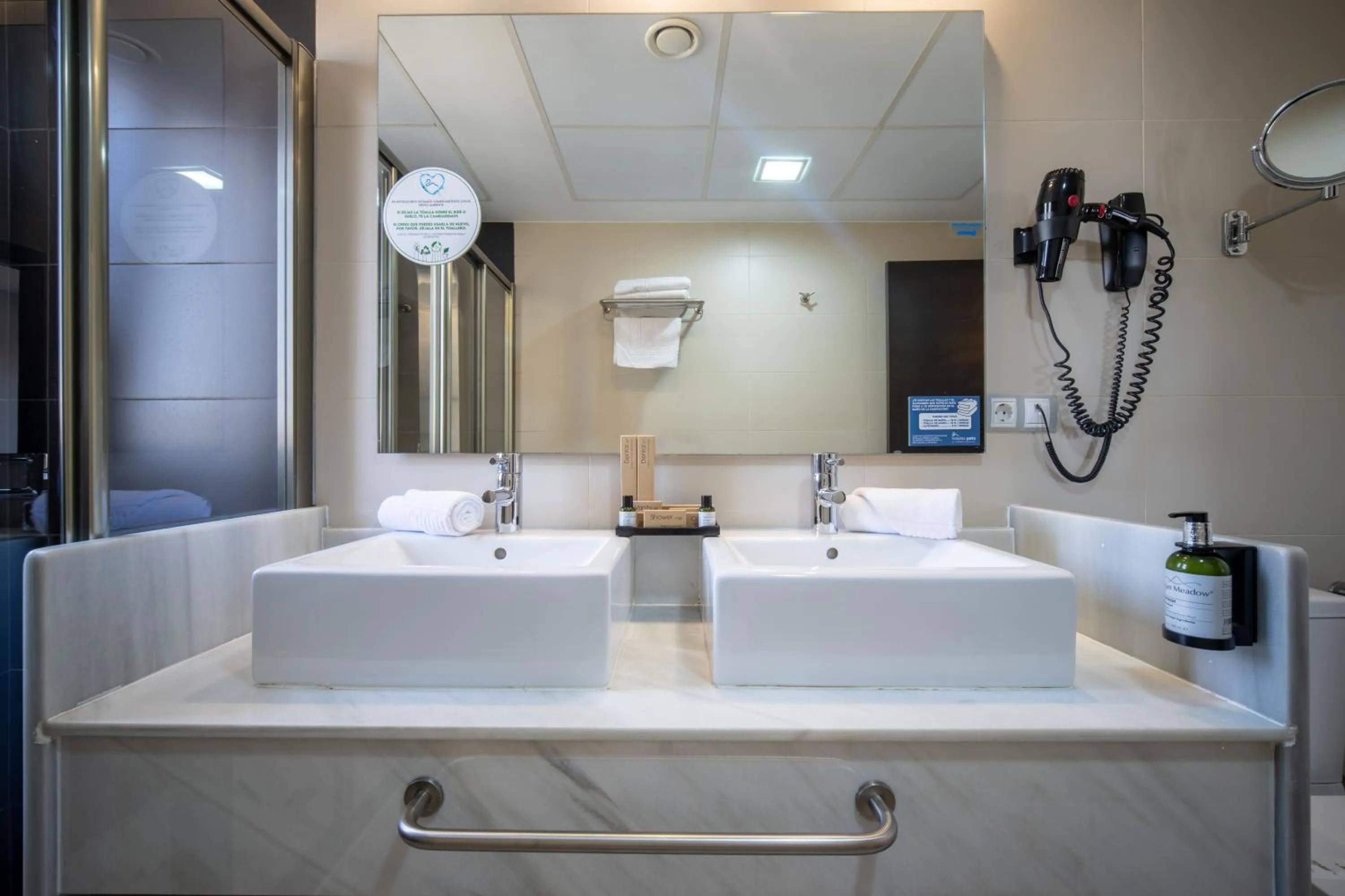 Bathroom in Pato Amarillo