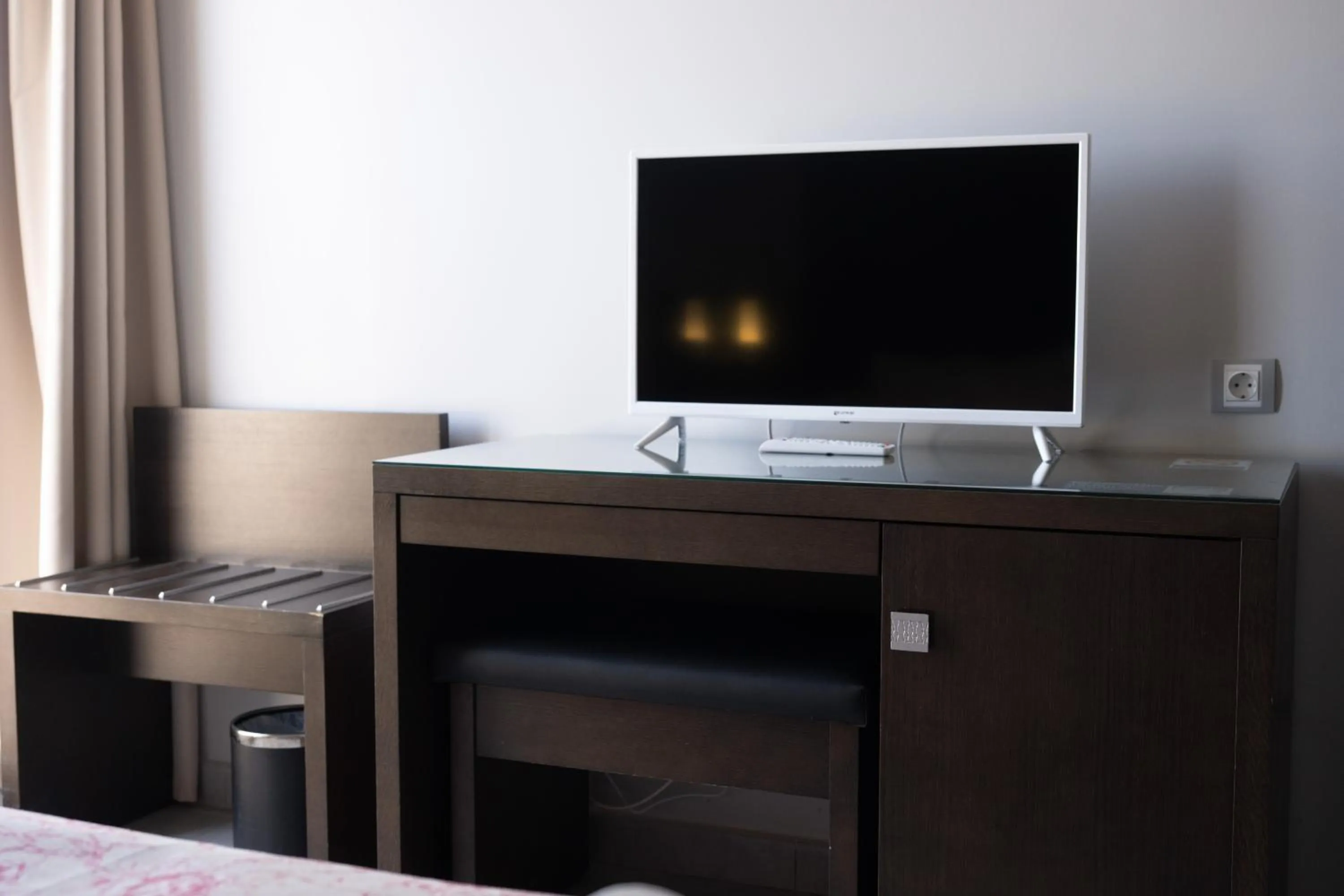 TV and multimedia in Pato Amarillo