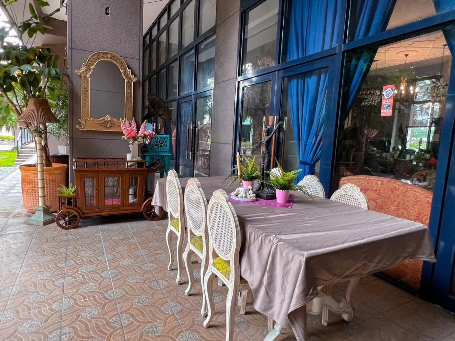 Property building in No. 6 Baowanglai Hotel