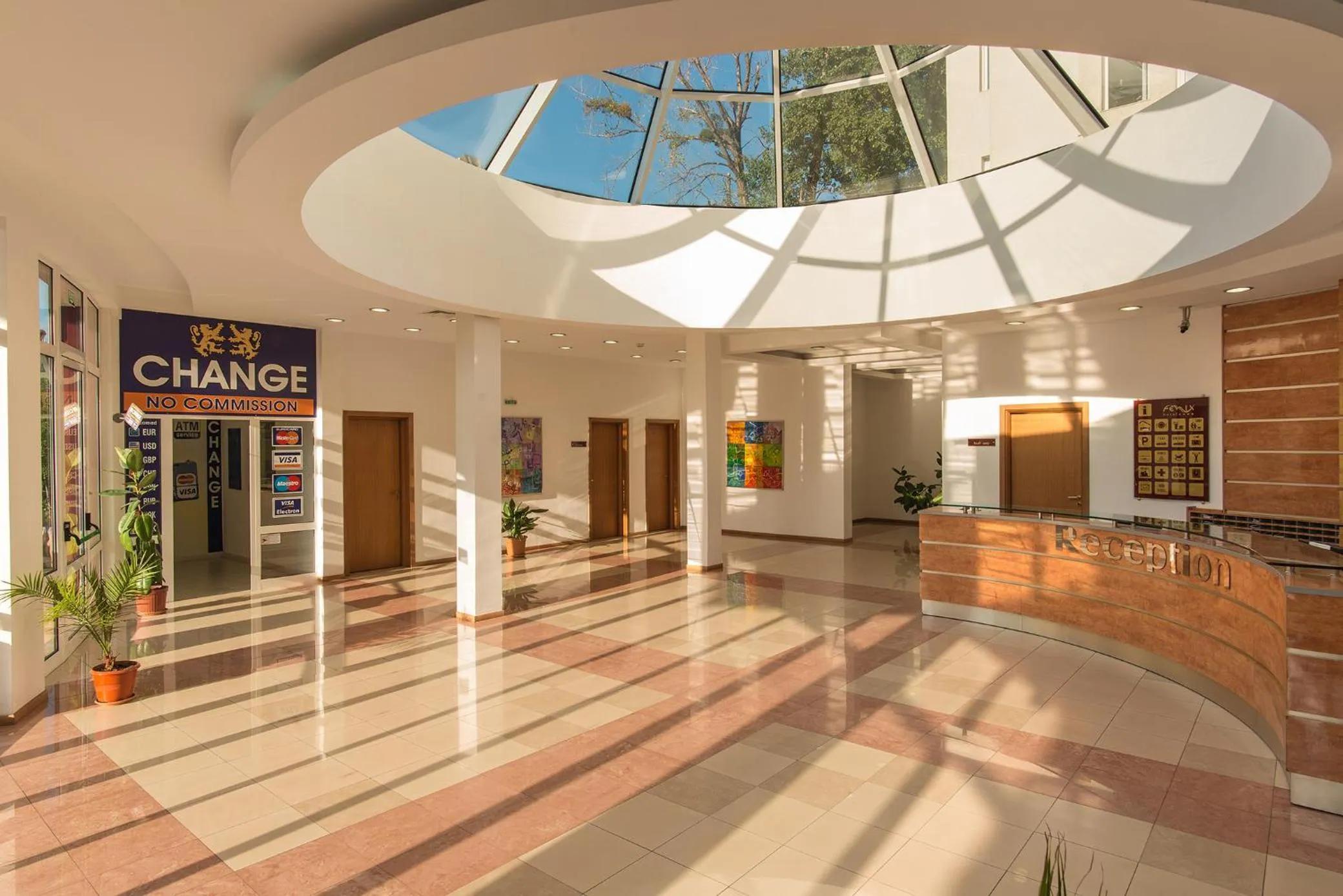 Facade/entrance in Hotel Fenix