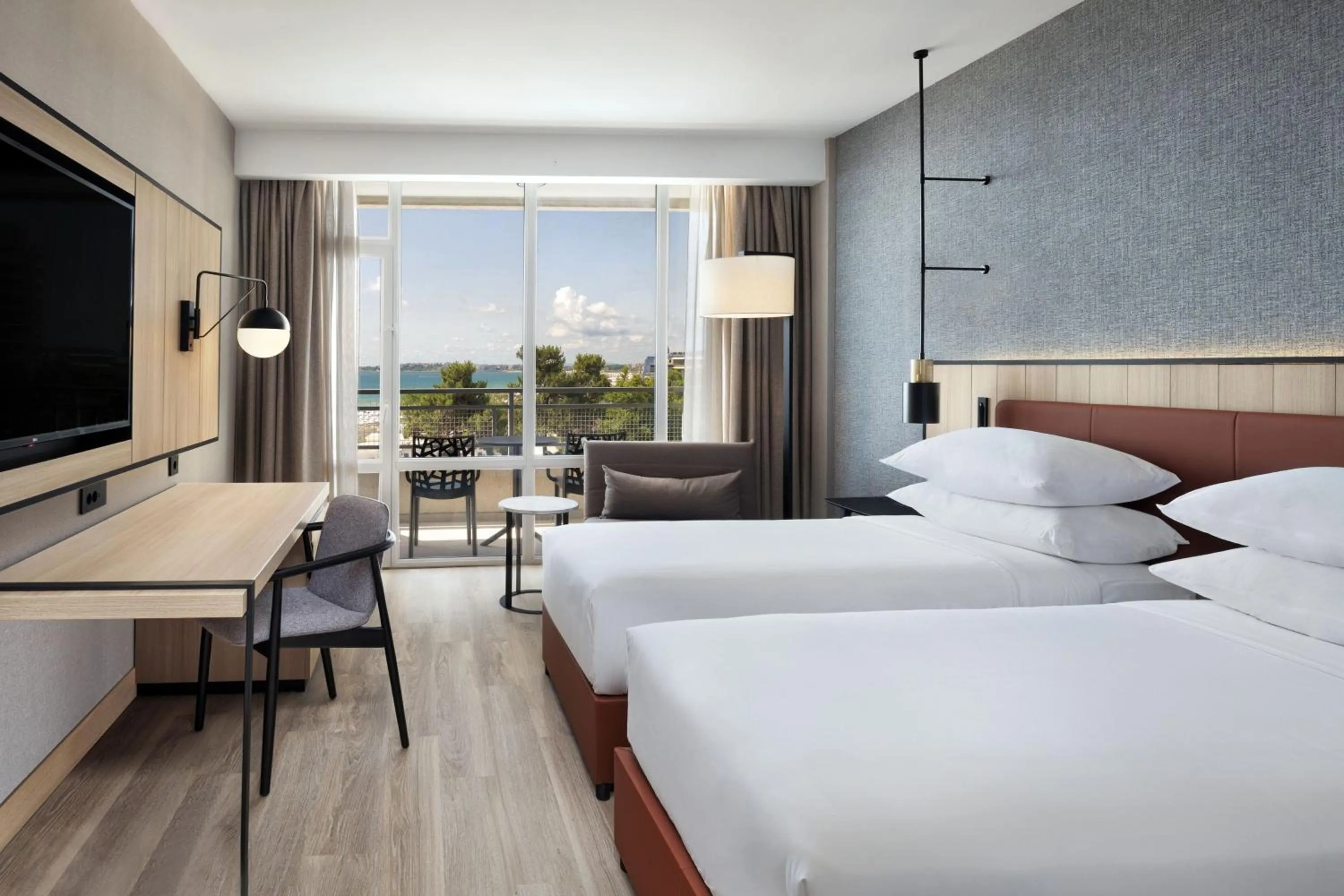 Photo of the whole room, Bed in Four Points by Sheraton Sunny Beach