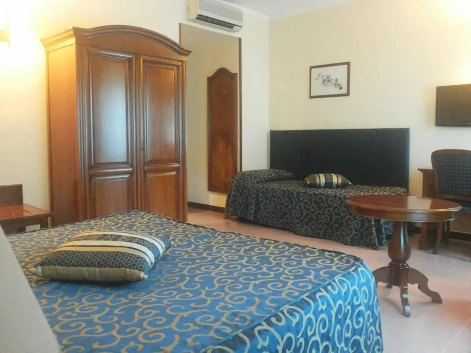 Photo of the whole room, Bed in Hotel Villa Ada