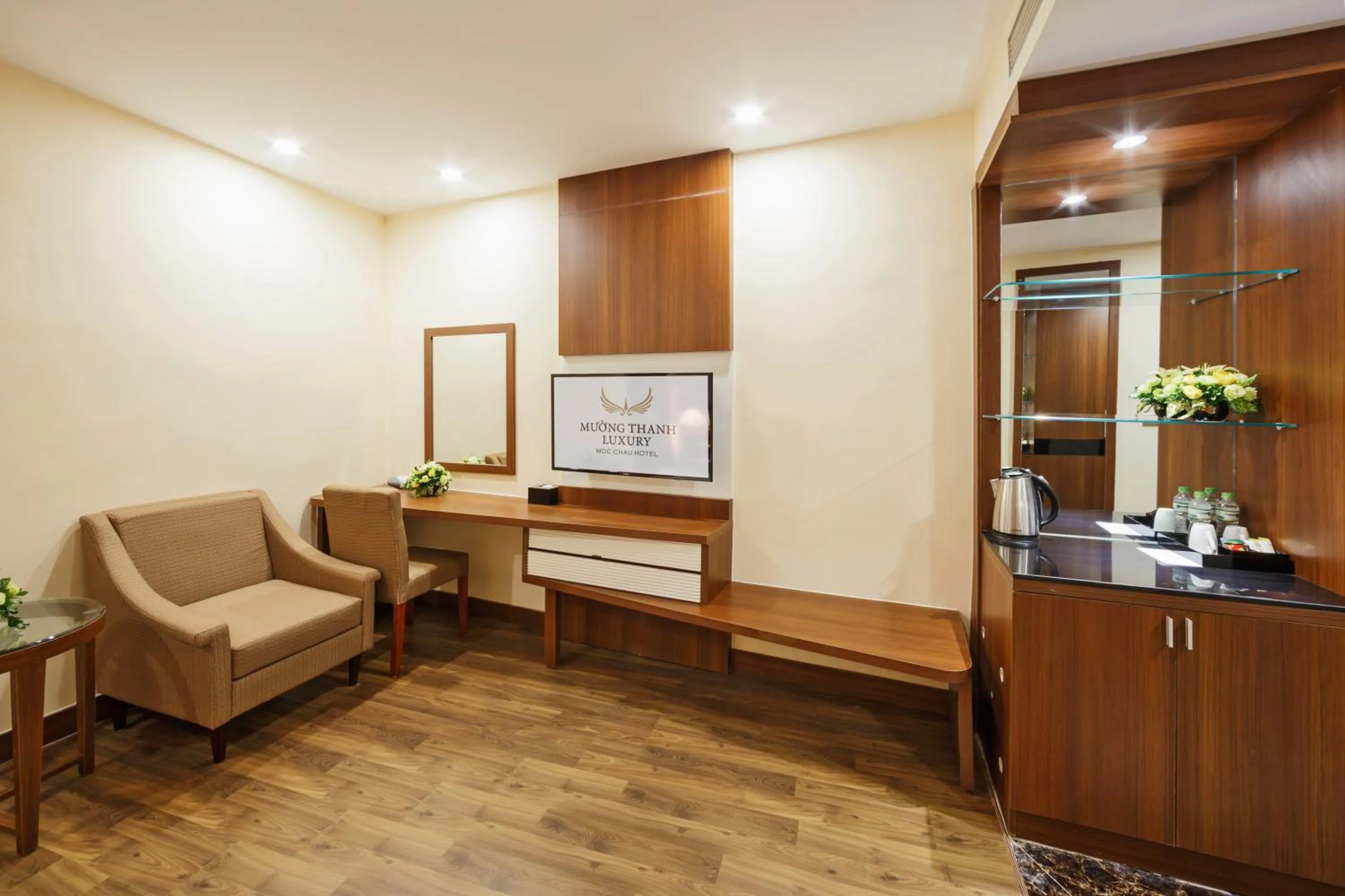 TV and multimedia in Muong Thanh Holiday Moc Chau Hotel