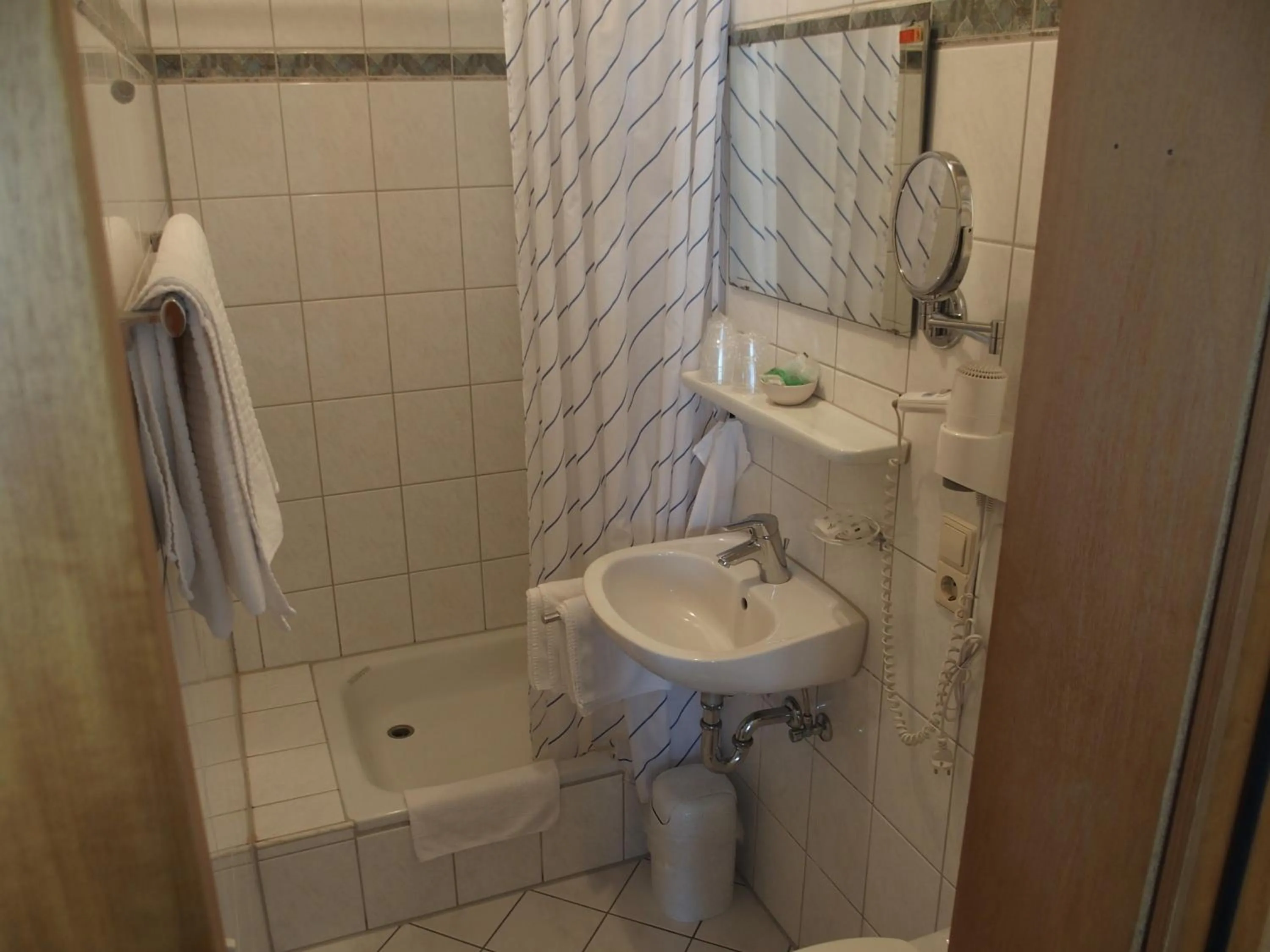 Bathroom in Hotel Pension Café Hasler