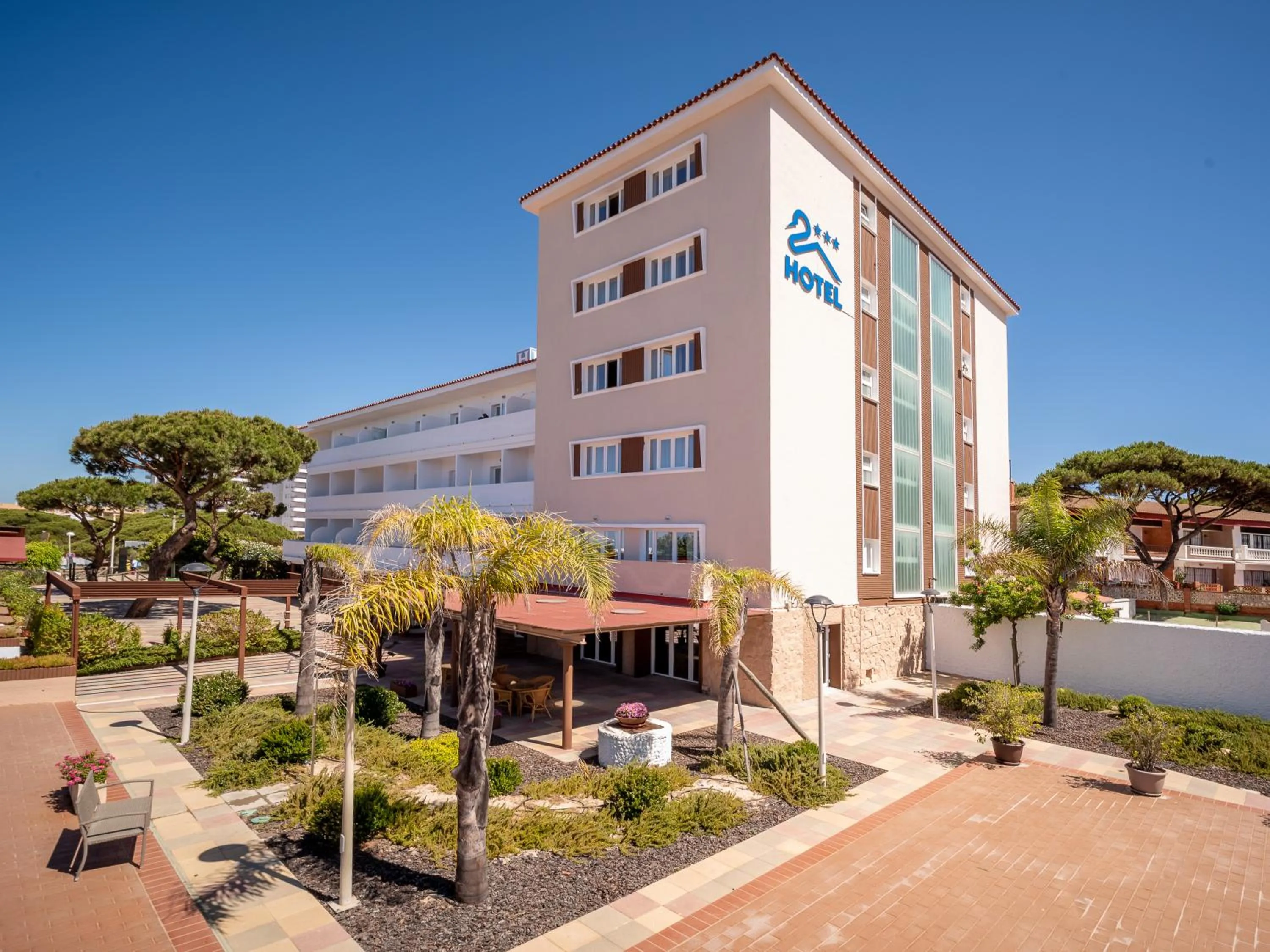 Property building in Pato Rojo