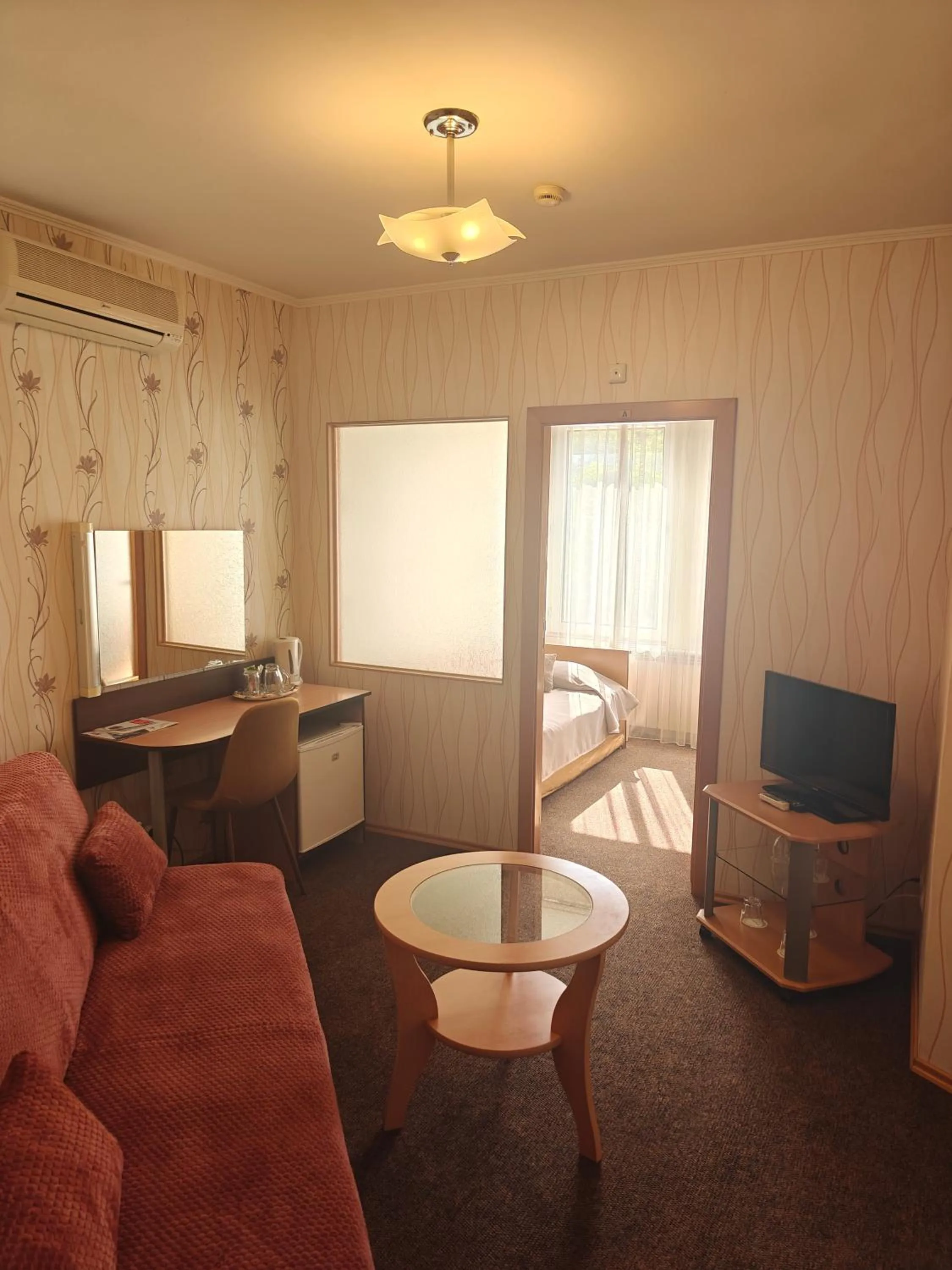 TV and multimedia in Noviz Hotel