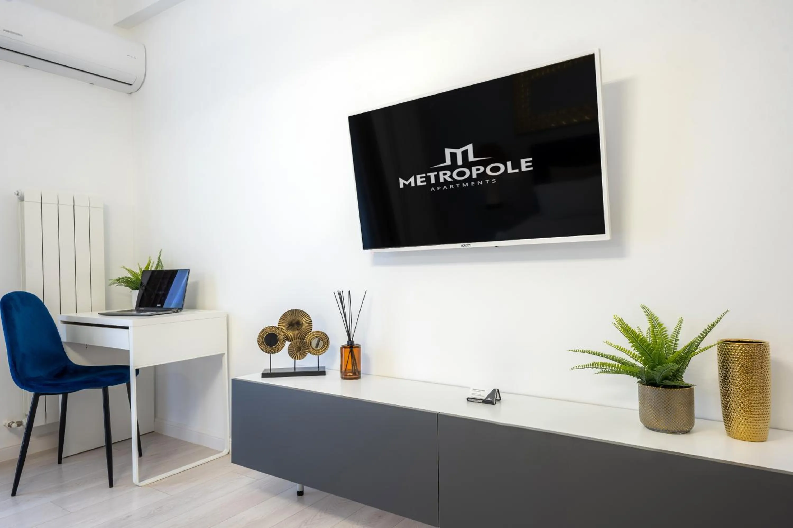 Business facilities in Metropole Apartments - Old City