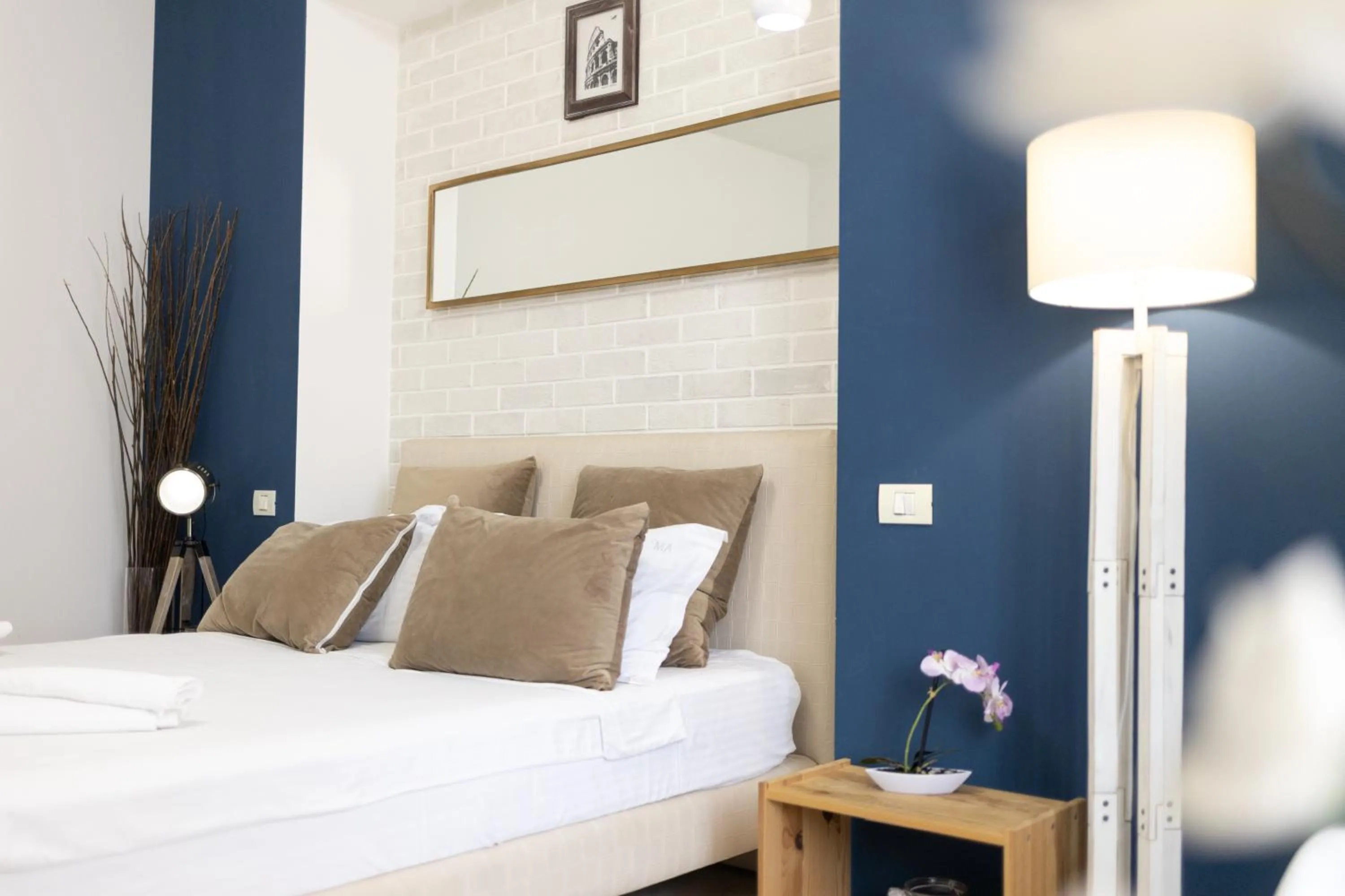 Bed in Metropole Apartments - Old City