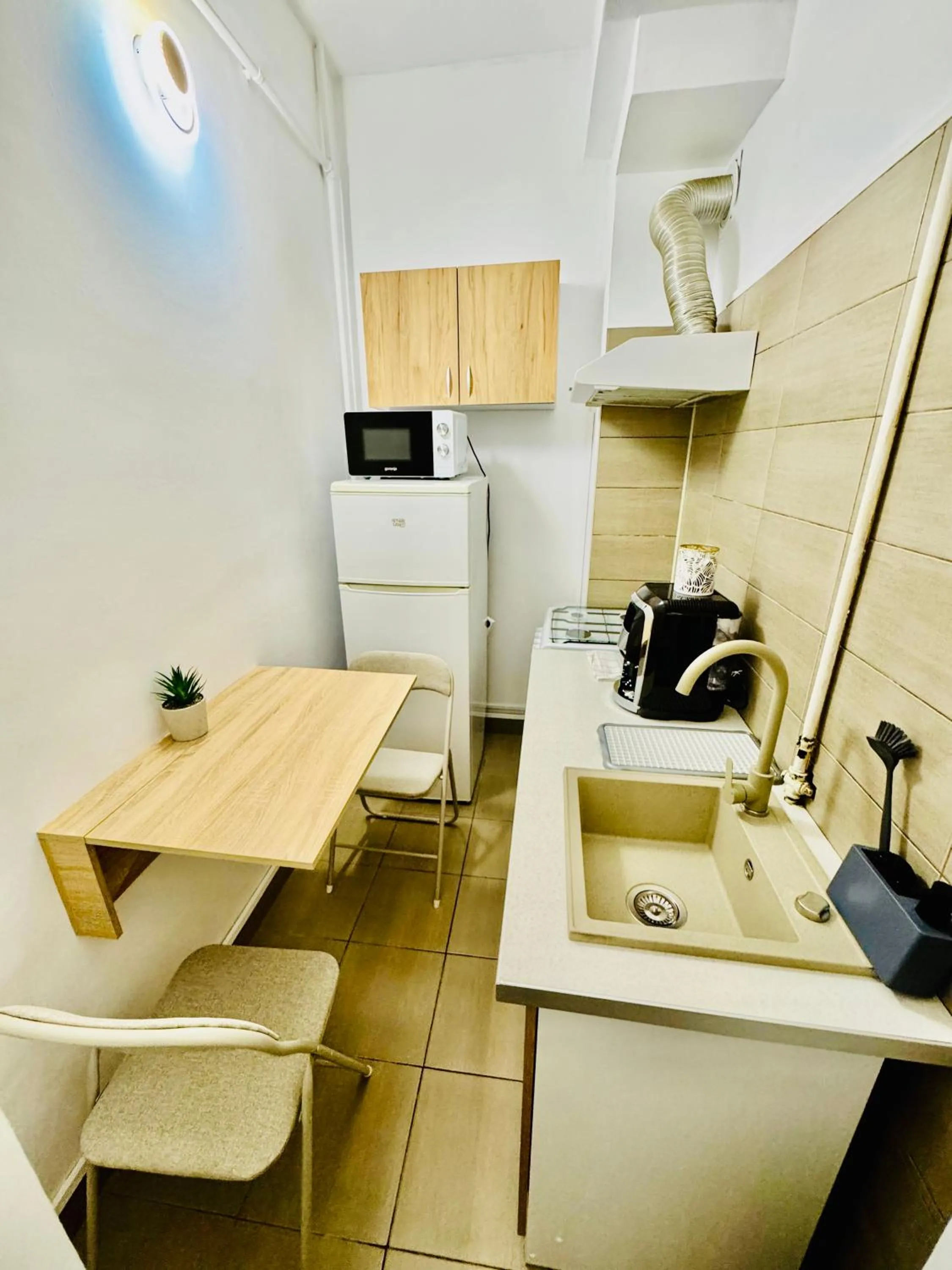 kitchen in Metropole Apartments - Old City