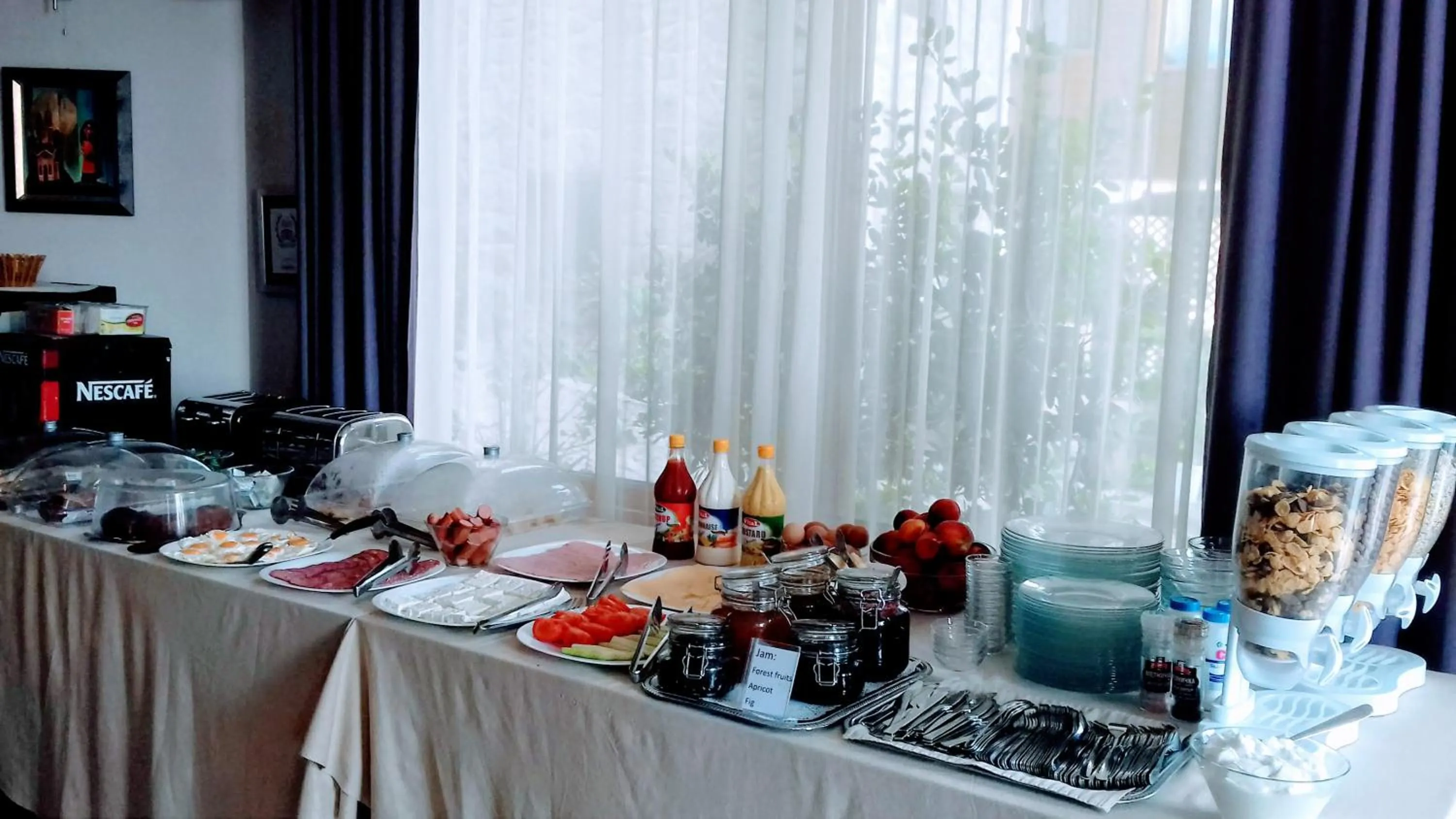 Breakfast in hotel DIAMANTI