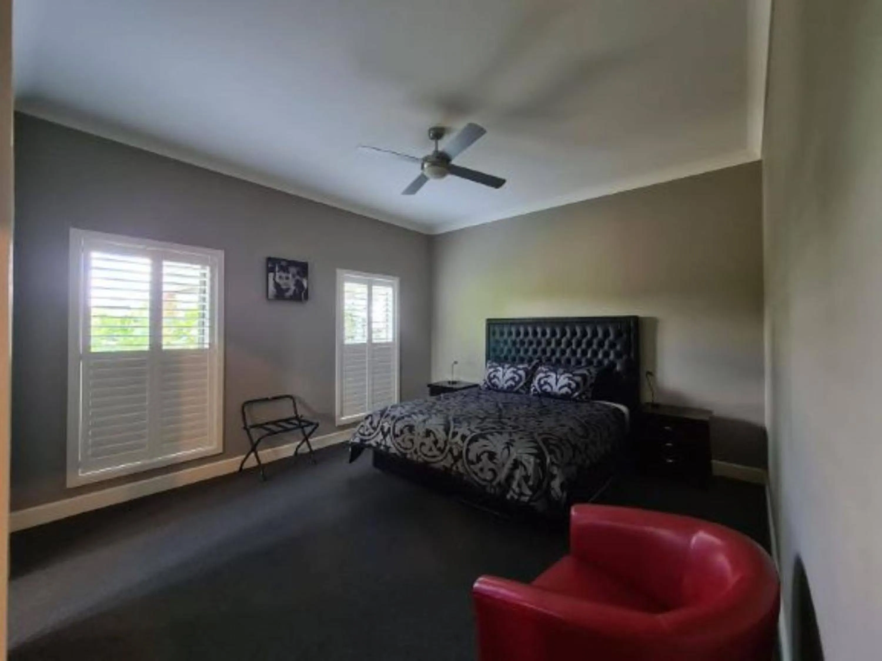 Bedroom, Bed in Barklysuites Apartments