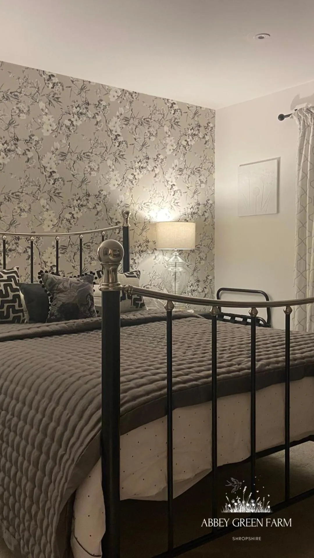 Bed in Abbey Green Farm