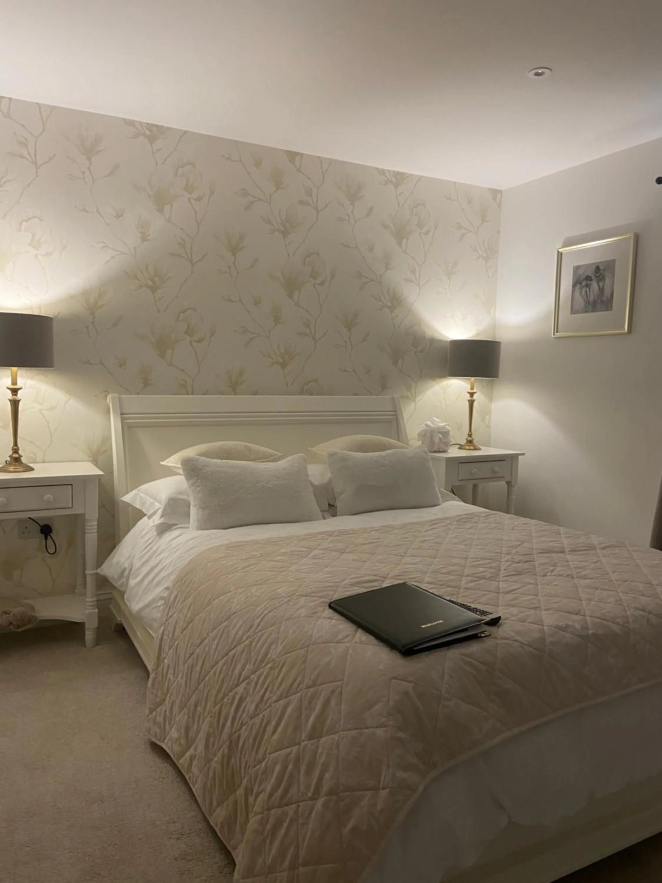 Bedroom, Bed in Abbey Green Farm