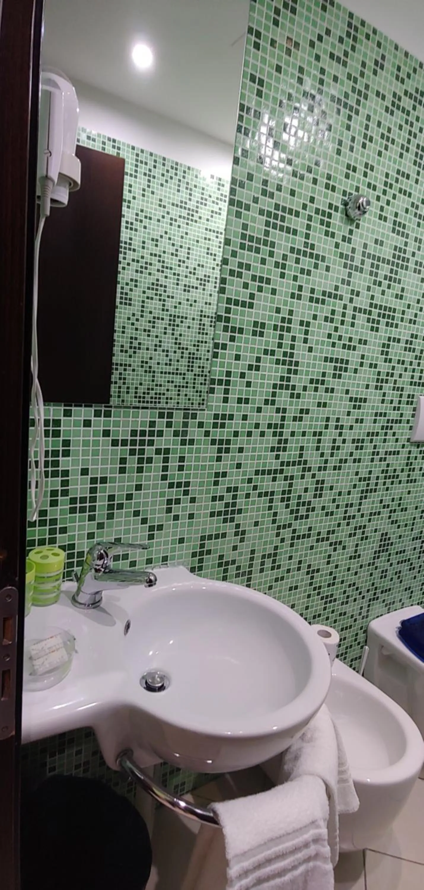 Toilet in Sorrento Relais