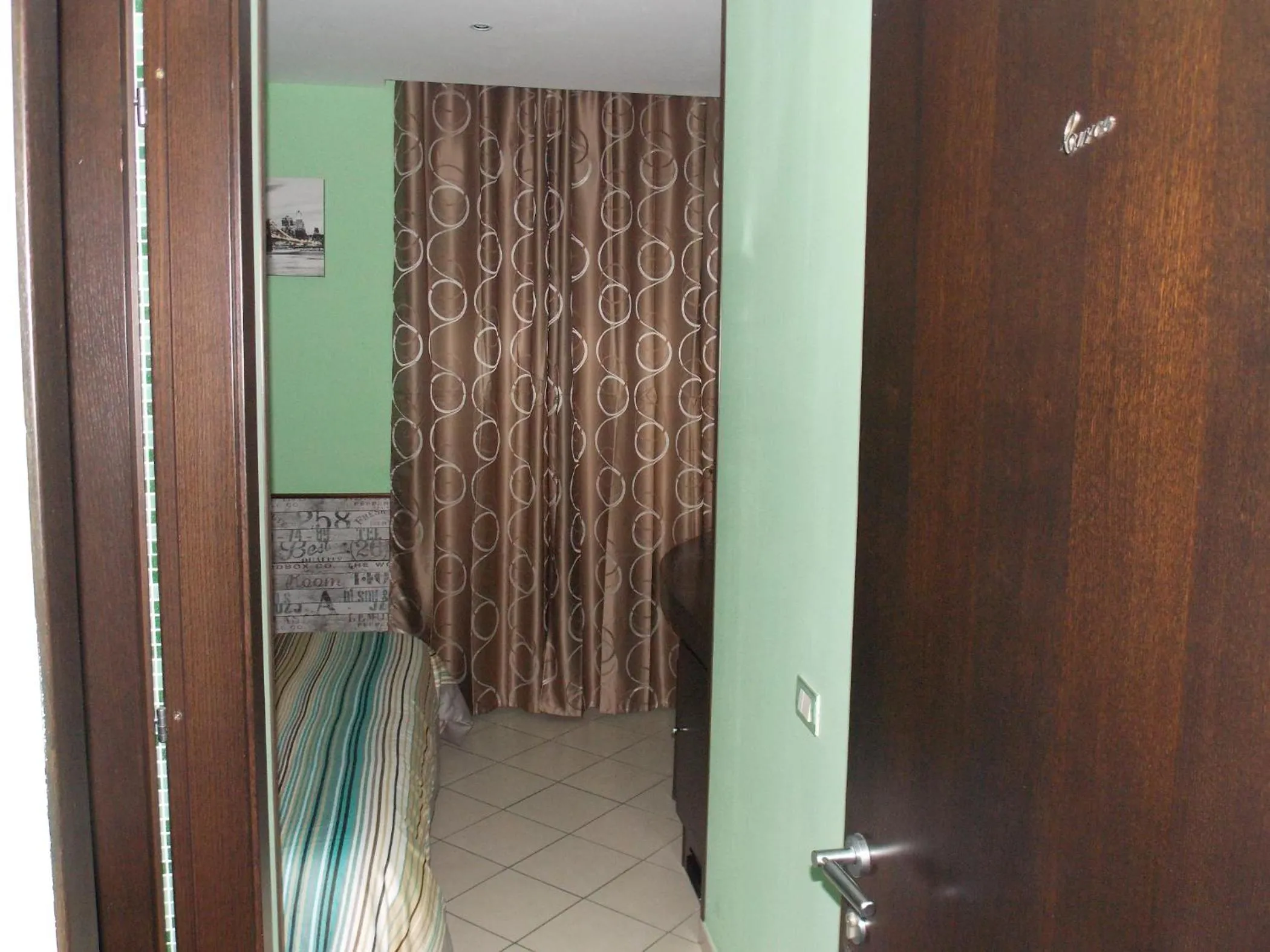 Photo of the whole room, Bed in Sorrento Relais