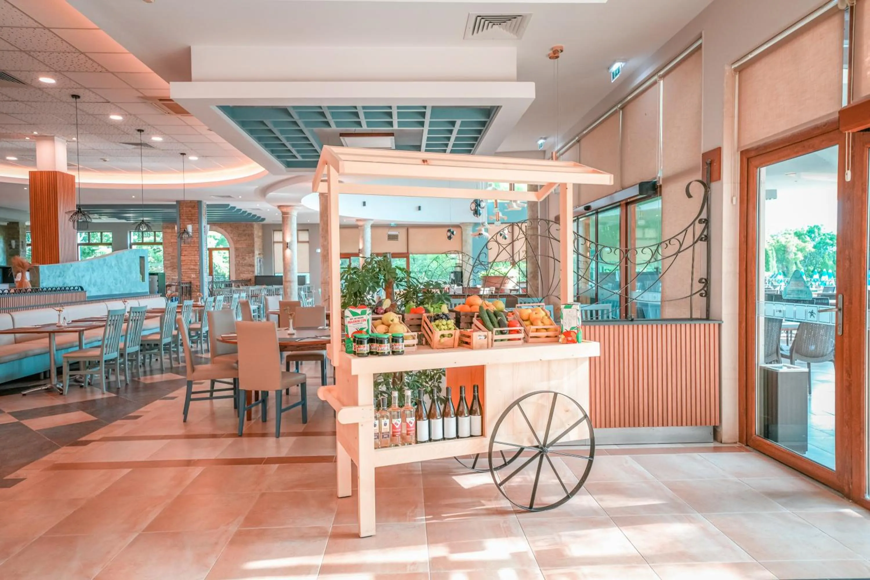 Restaurant/places to eat in Calimera Ralitsa Superior Hotel - Ultra All Inclusive plus Aquapark