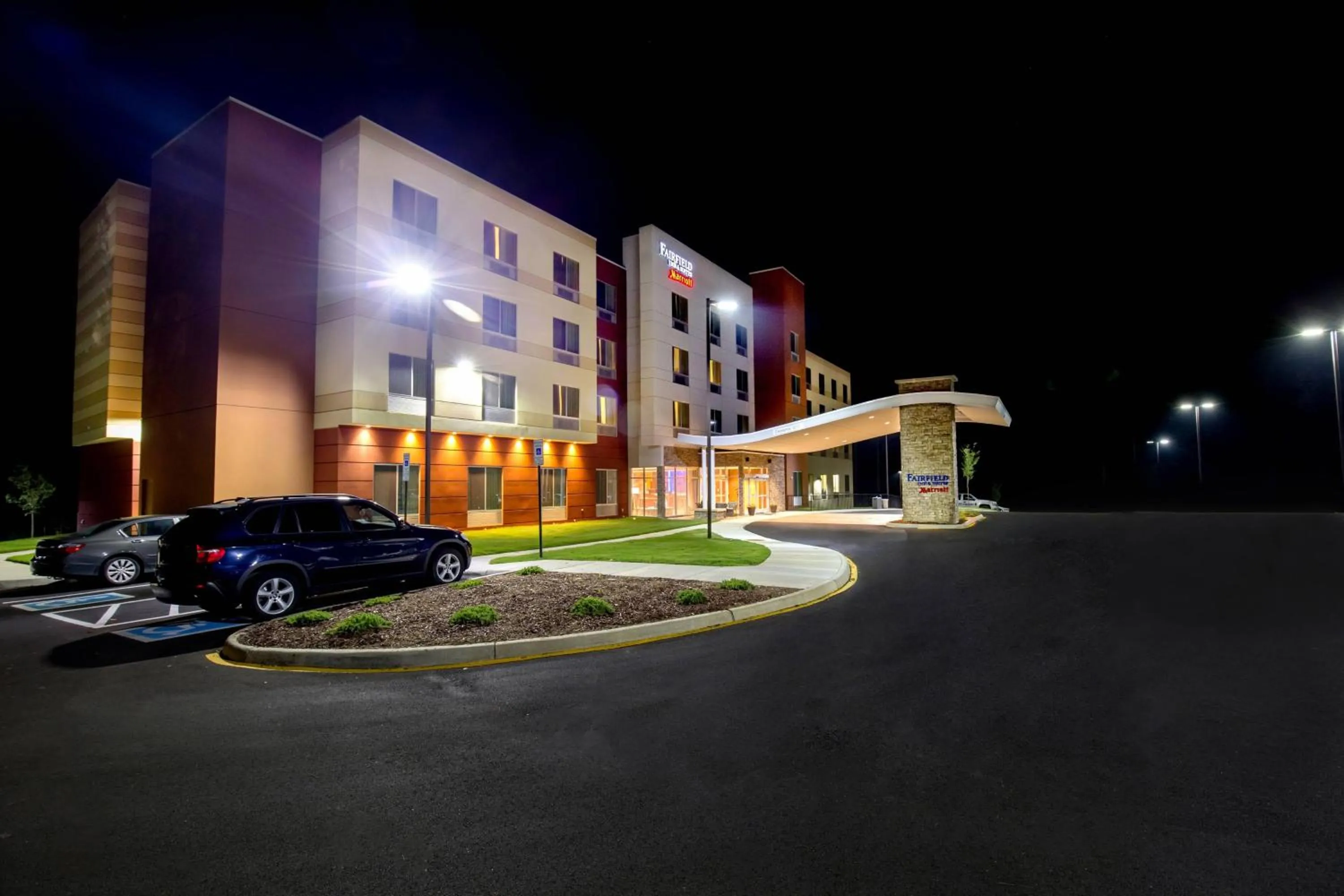 Property building in Fairfield Inn & Suites by Marriott Richmond Midlothian