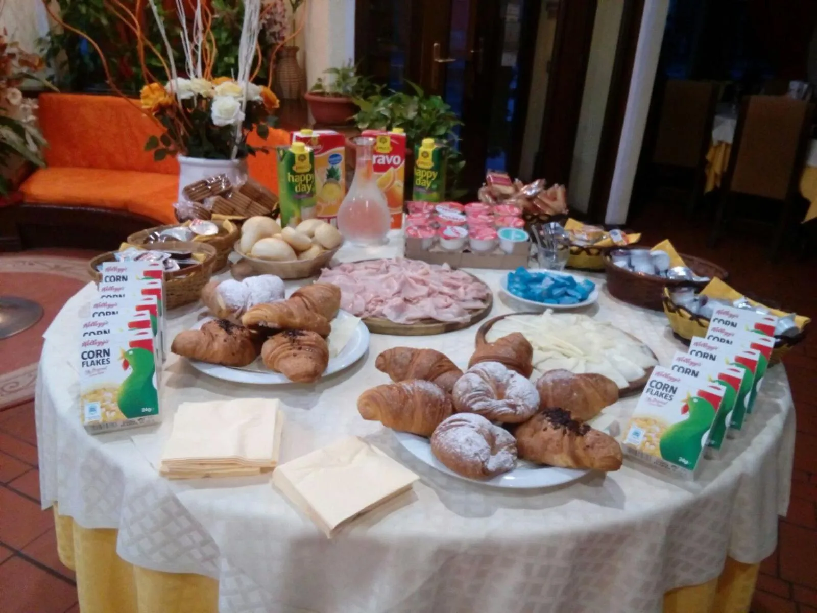 Buffet breakfast in Hotel Franini