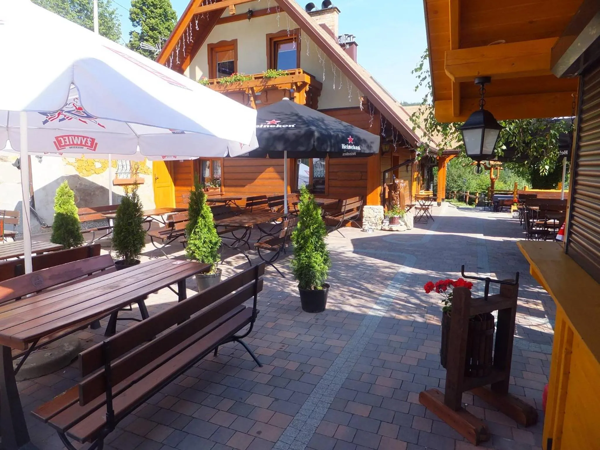 Property building in Chata na Groniu