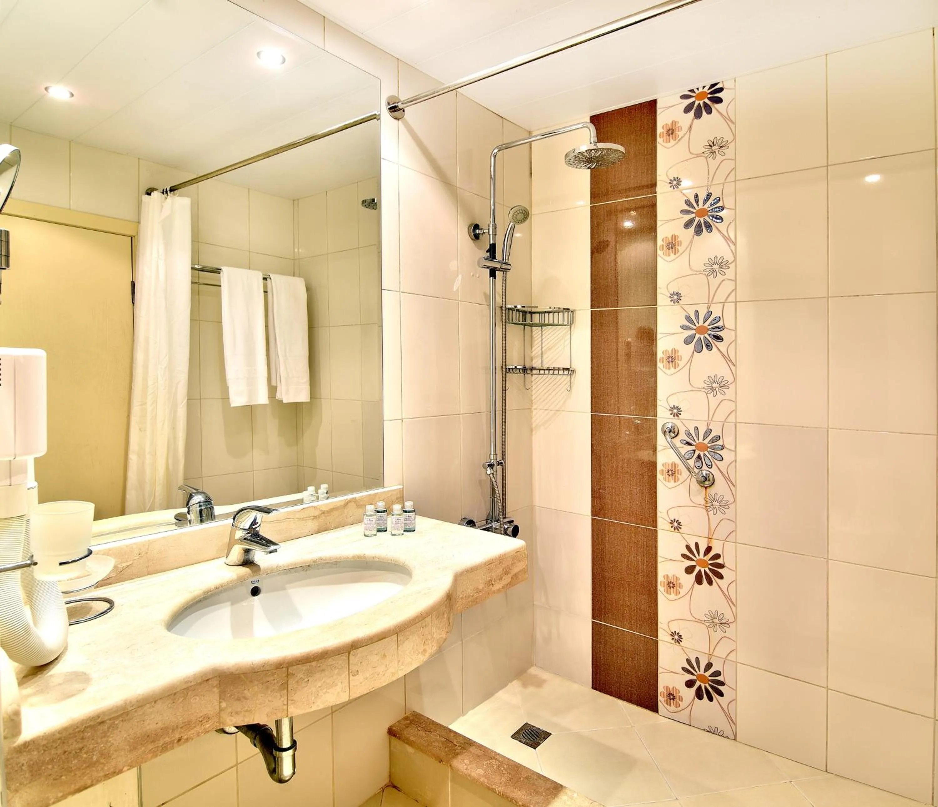 Bathroom in Hotel Sandy Beach