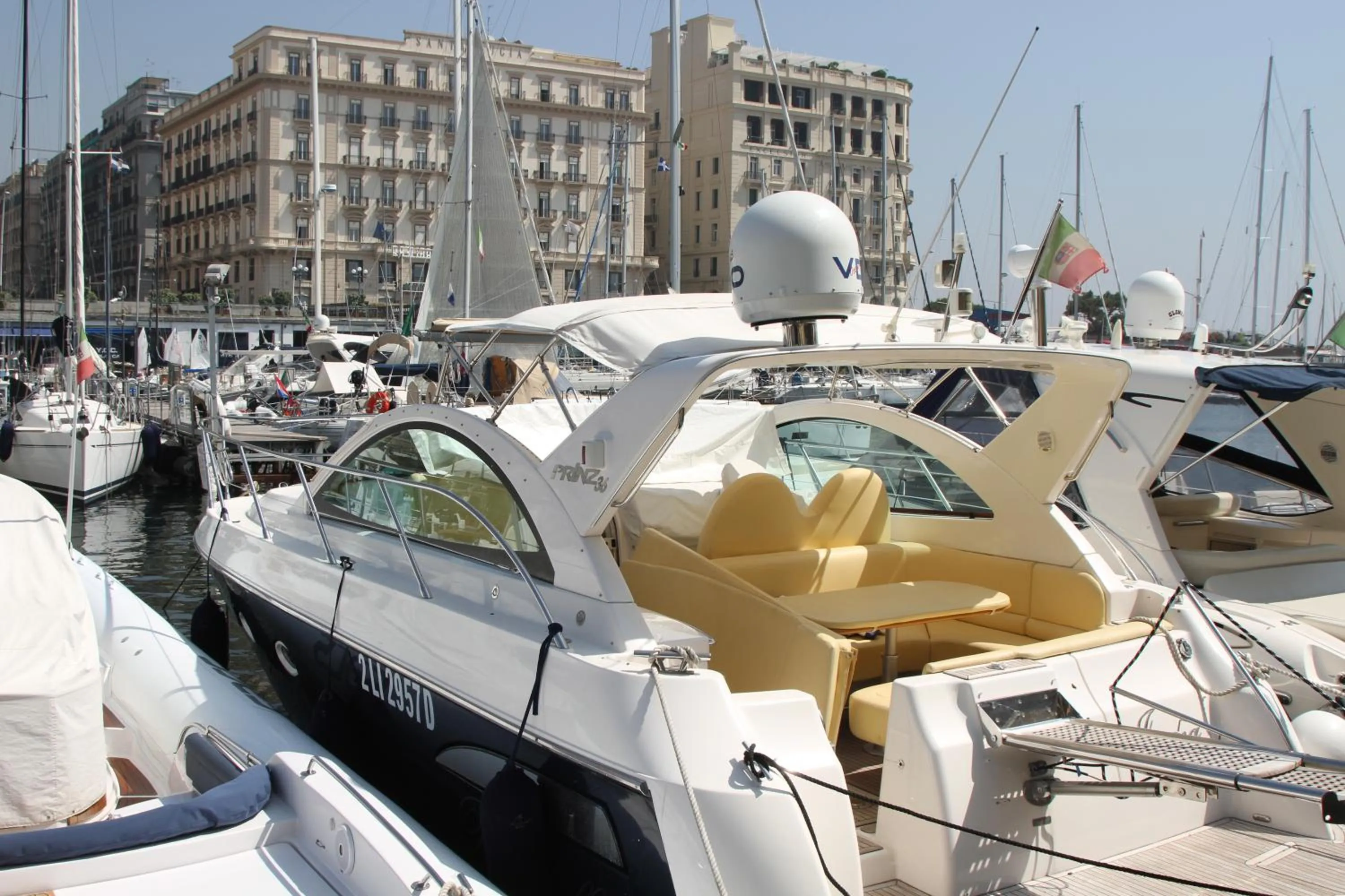 Summer in Barbarella Suite