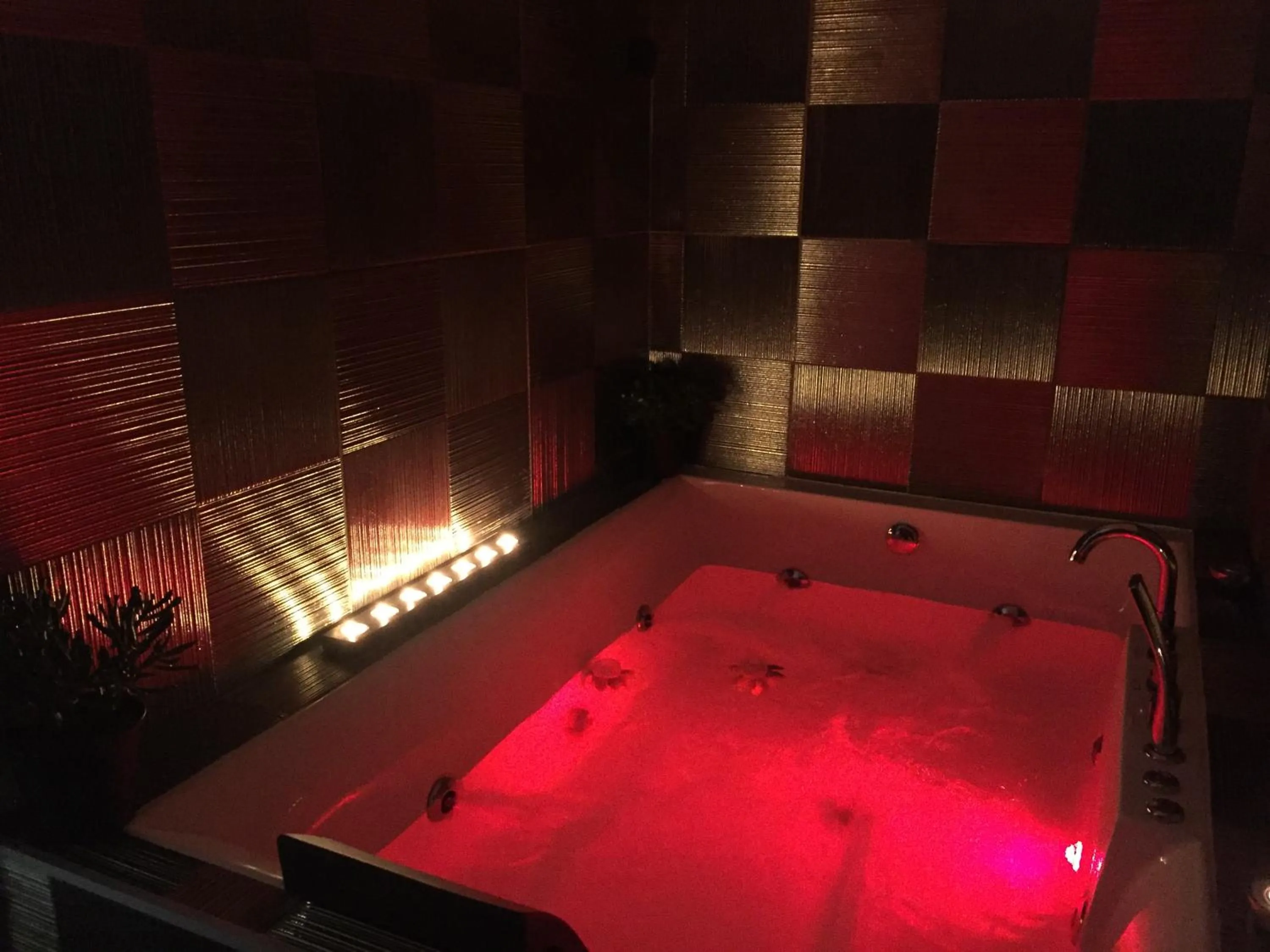 Spa and wellness centre/facilities, Bed in Barbarella Suite