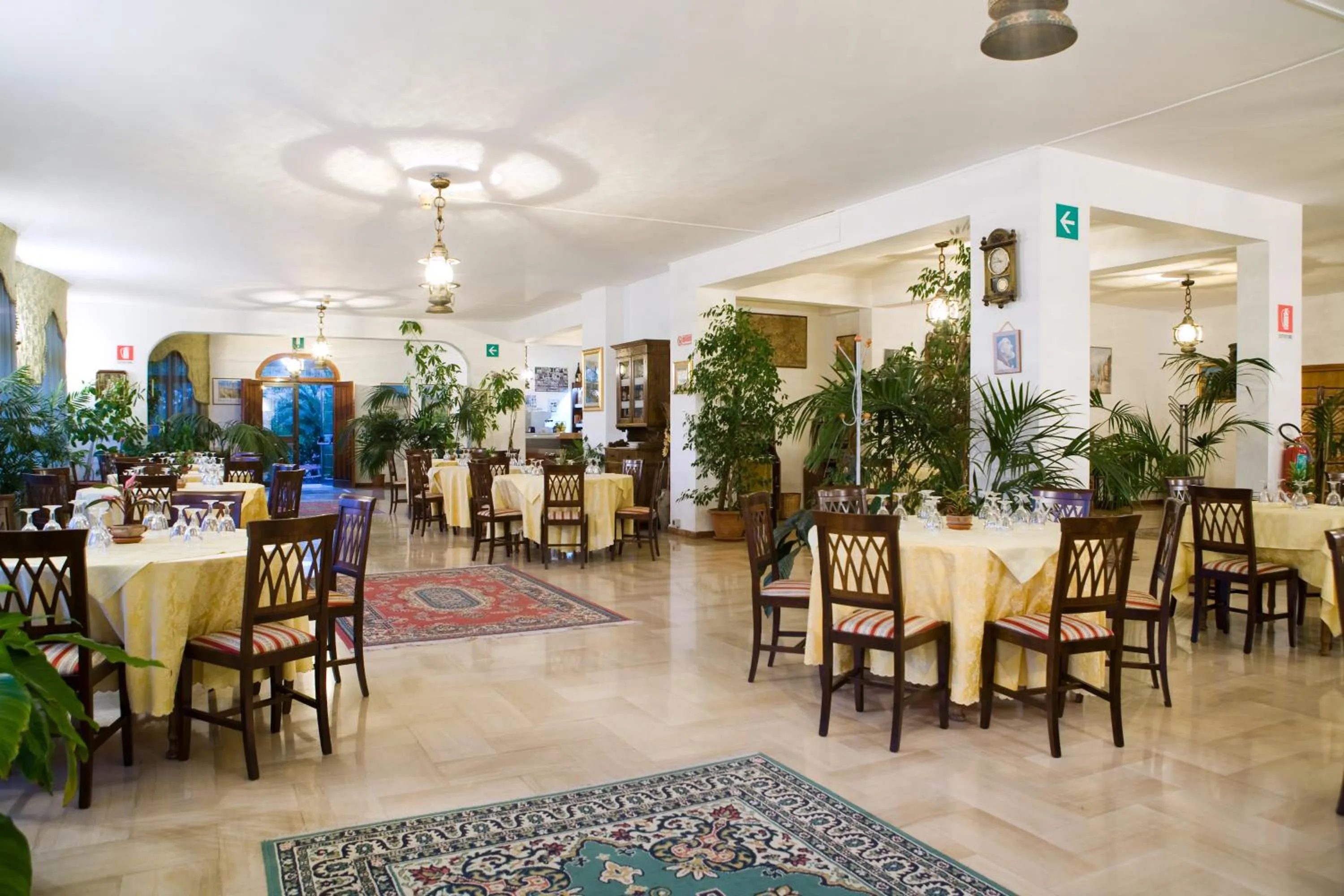 Restaurant/Places to Eat in Hotel Miravalle