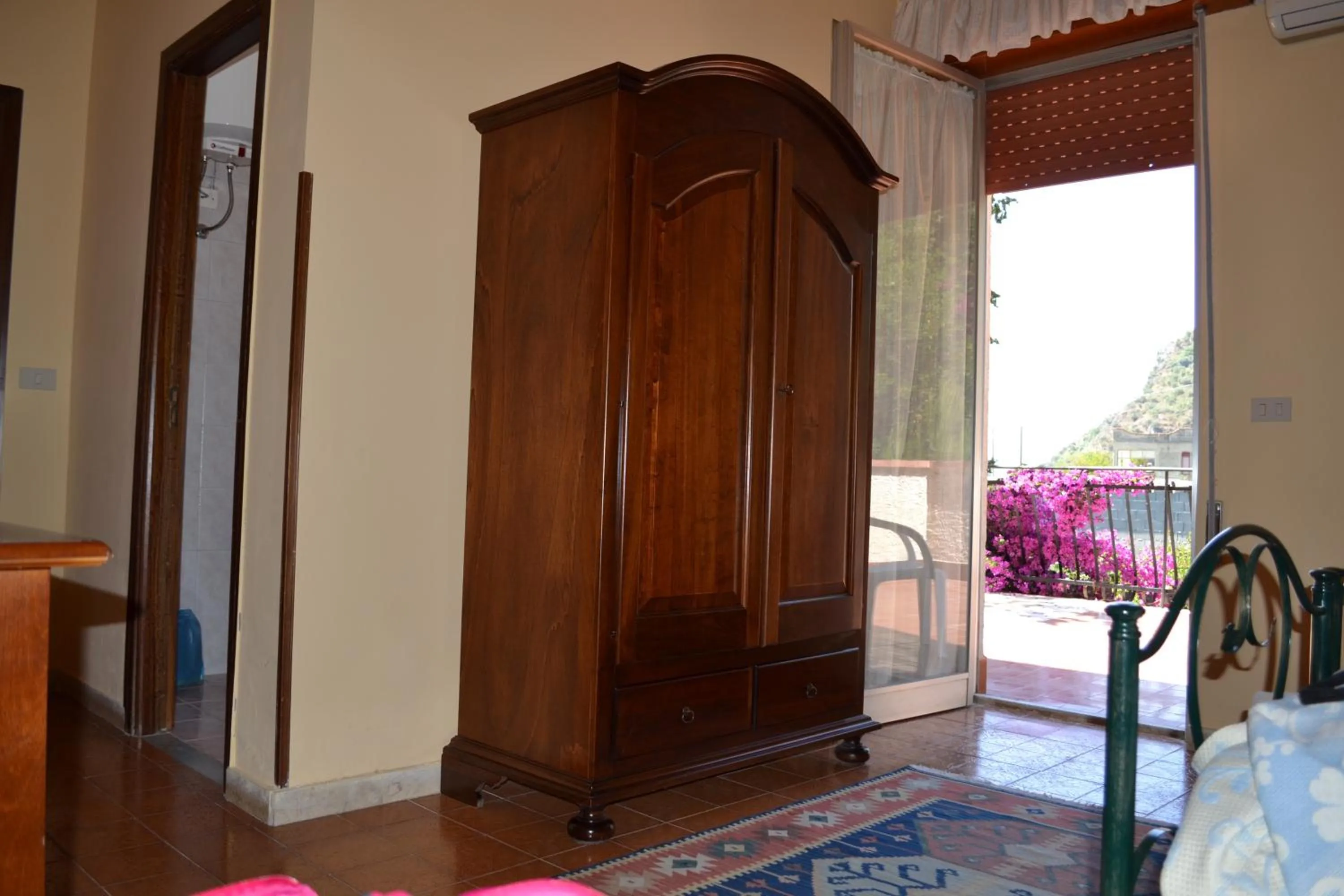 Toilet in Hotel Miravalle