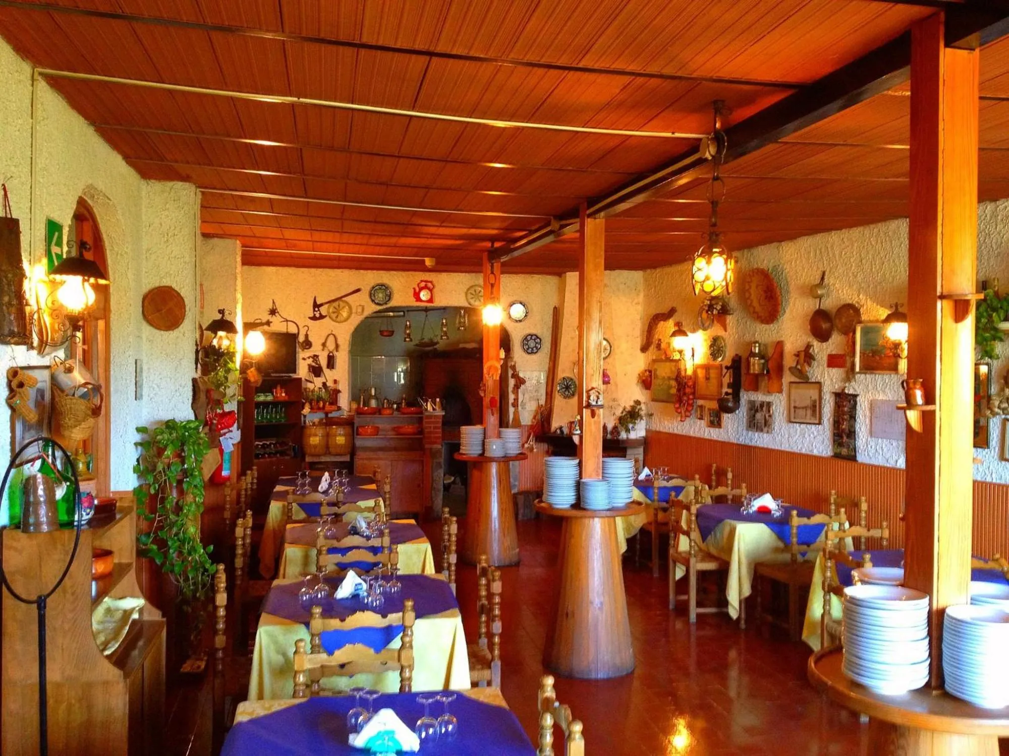 Restaurant/Places to Eat in Hotel Miravalle