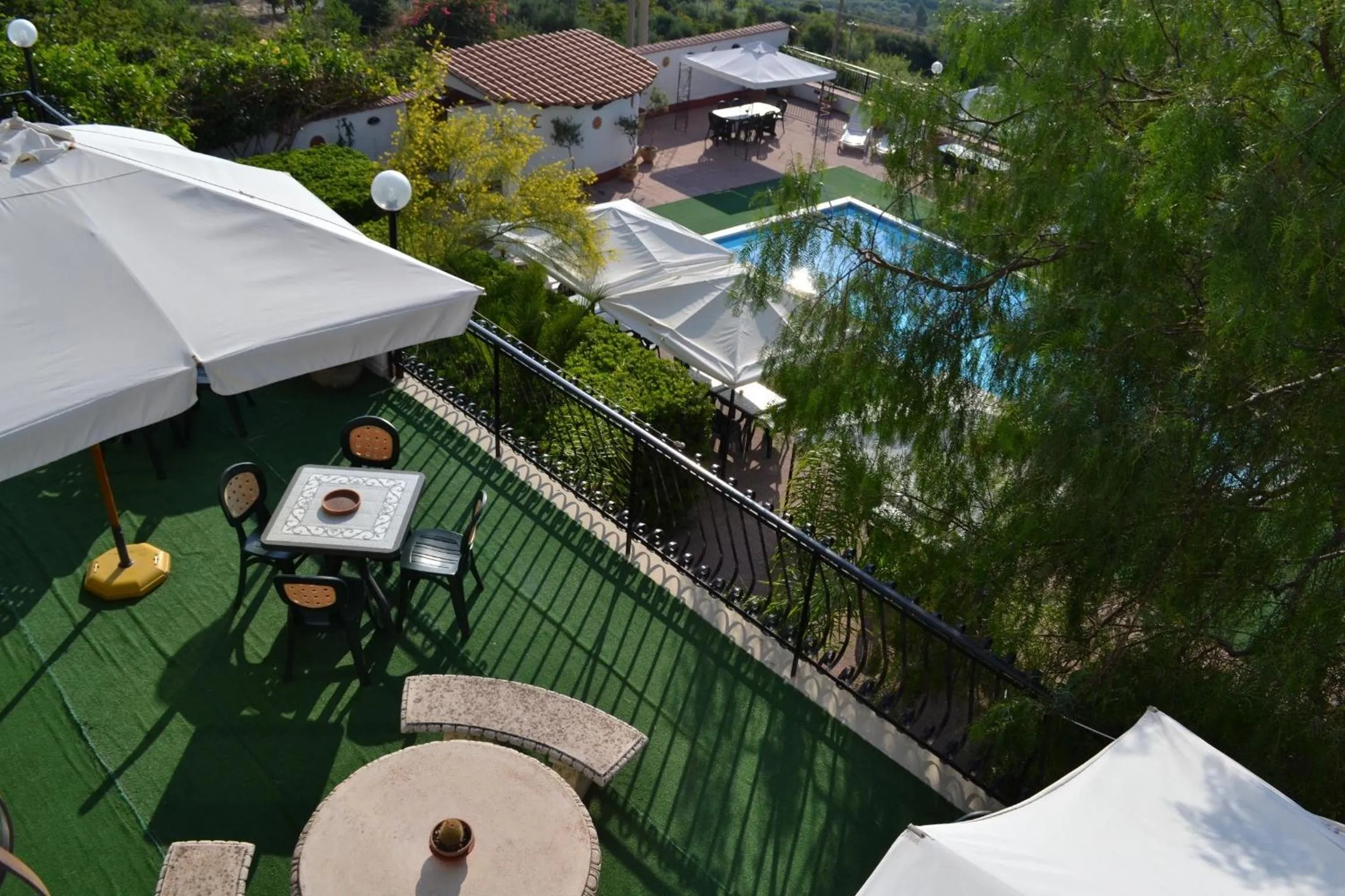 Garden view in Hotel Miravalle