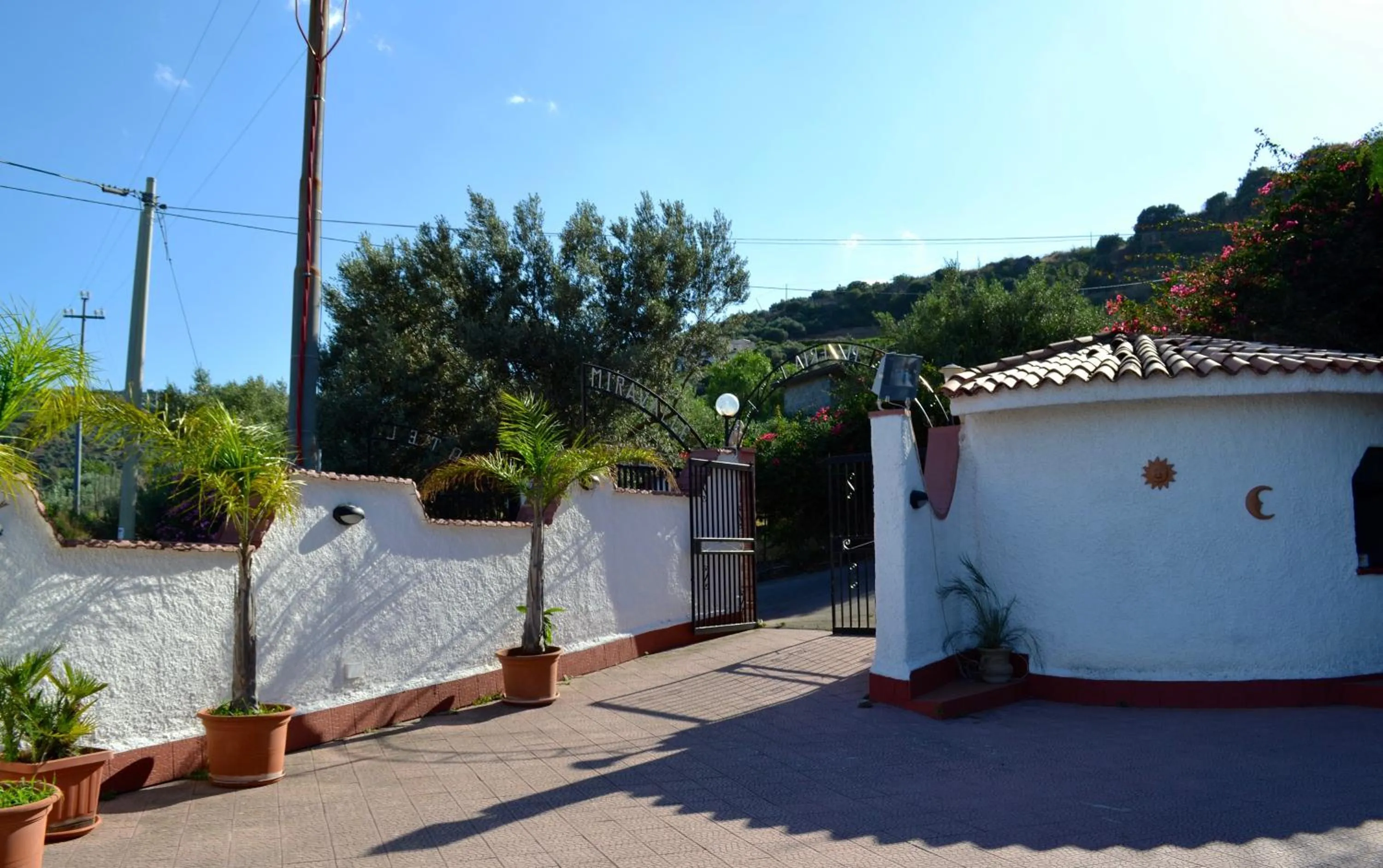 Restaurant/places to eat in Hotel Miravalle